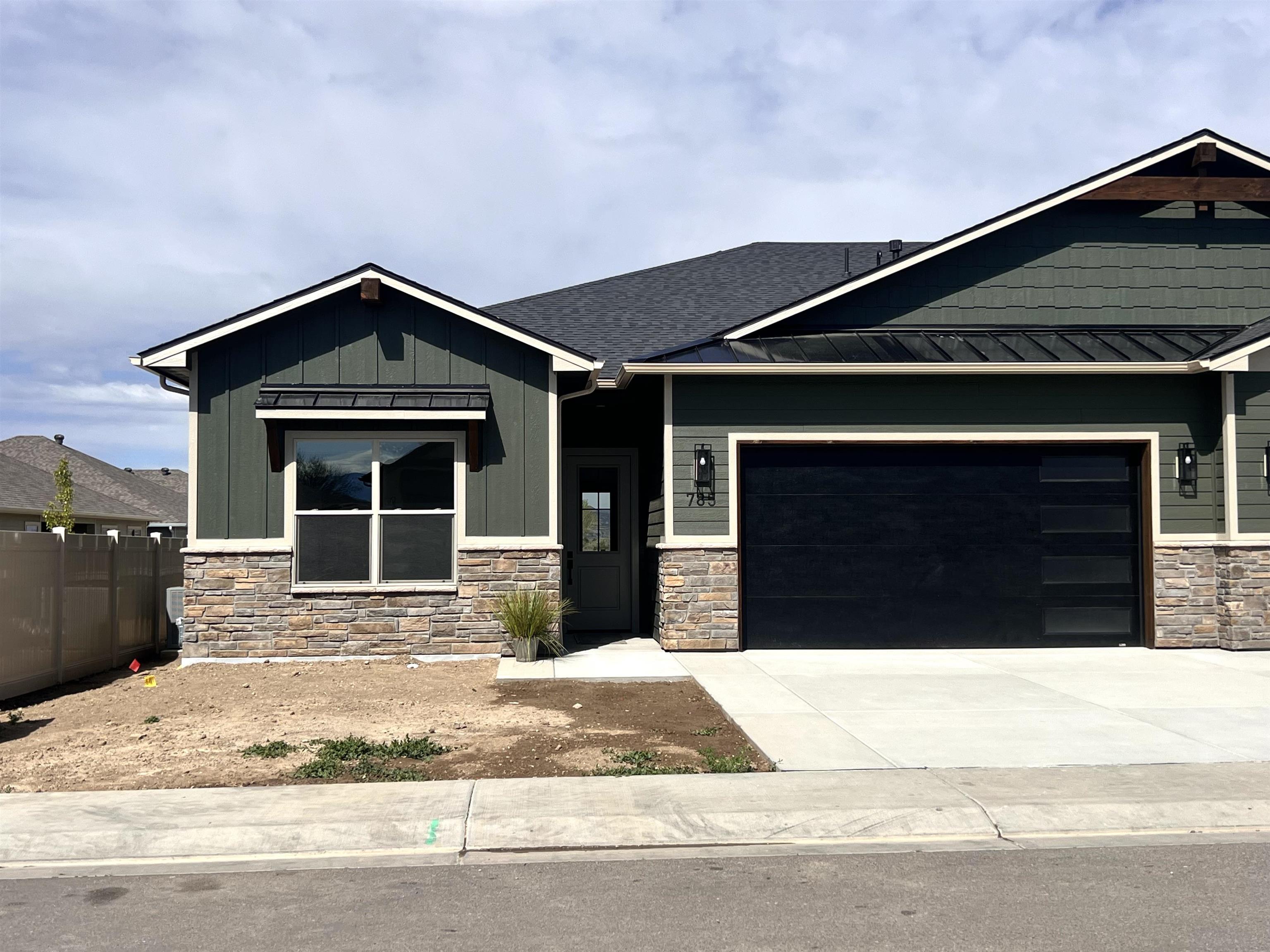 785 Concho Court Property Photo
