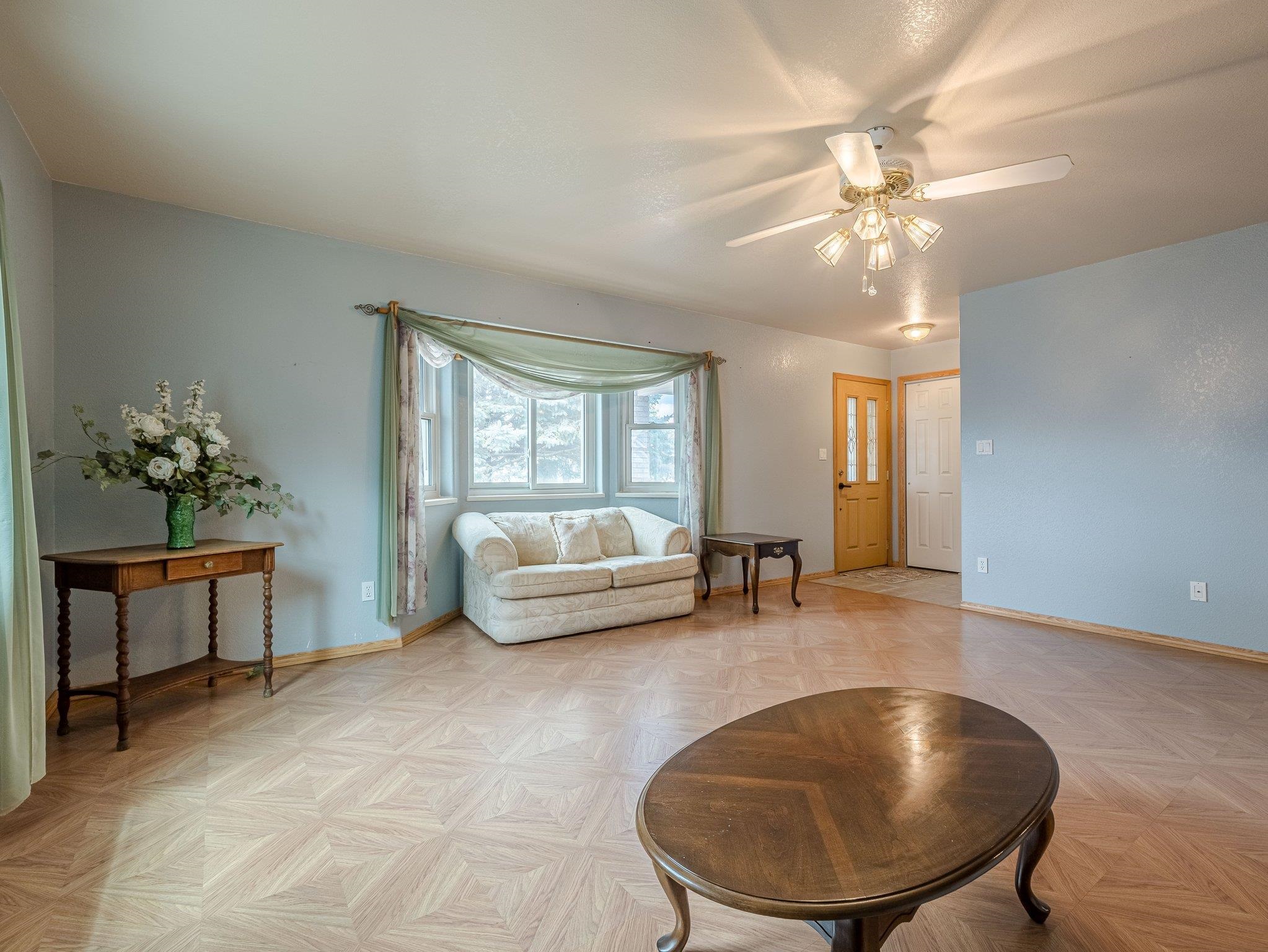 526 N Oak Street Property Photo 6