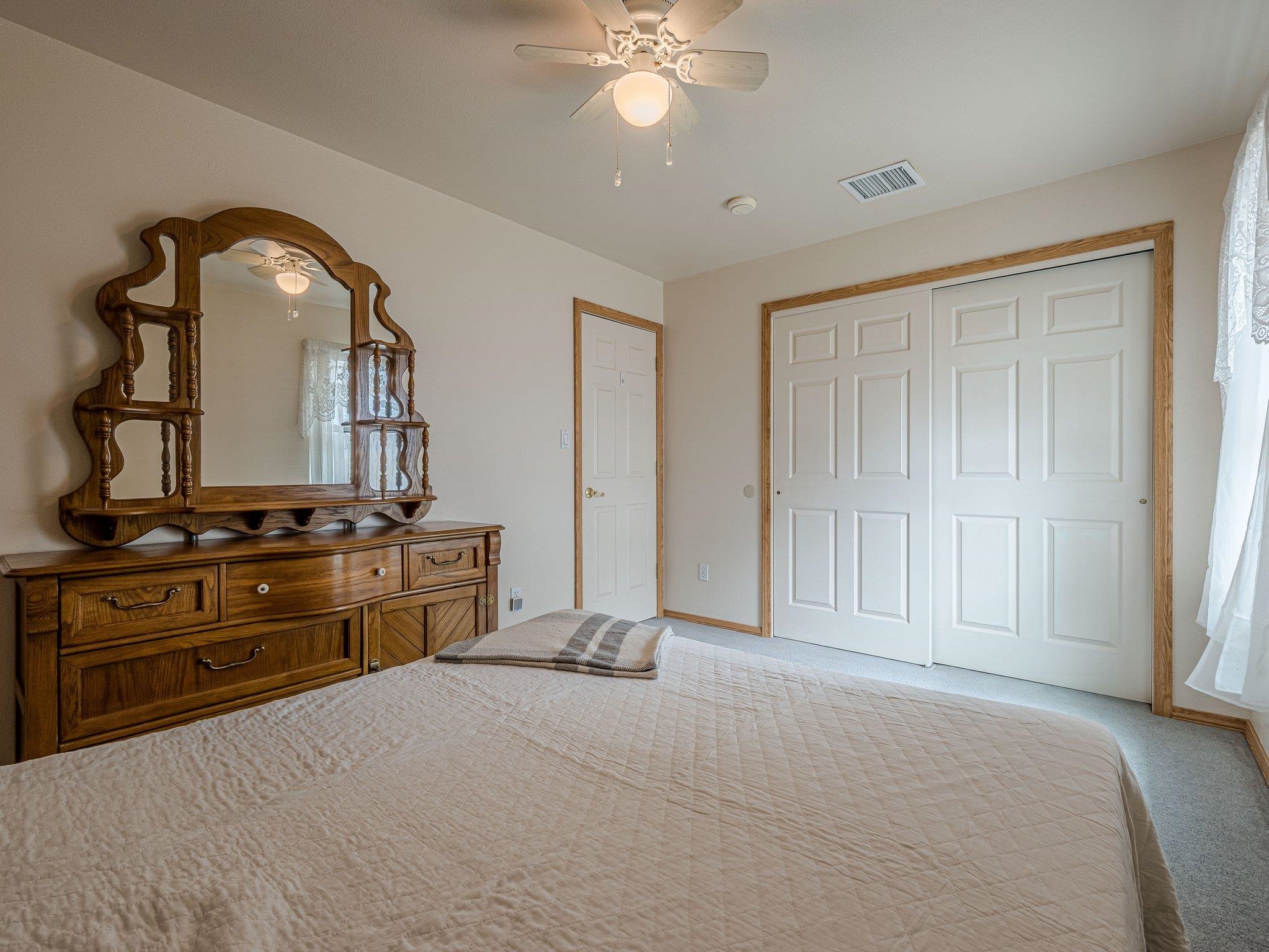 526 N Oak Street Property Photo 21