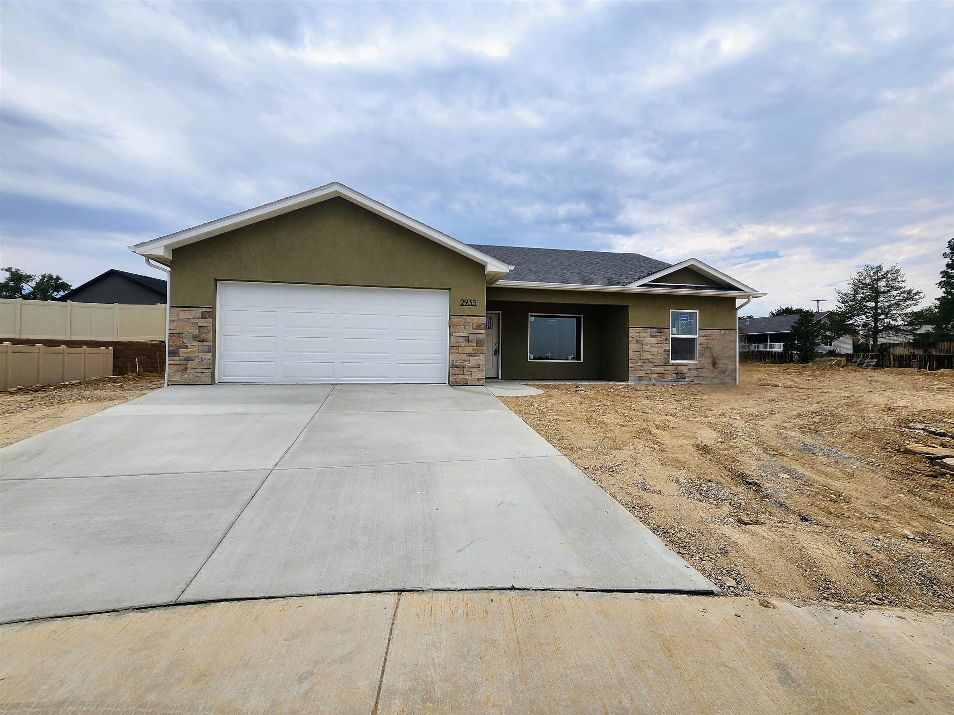 2935 Dayapple Court Property Photo 1