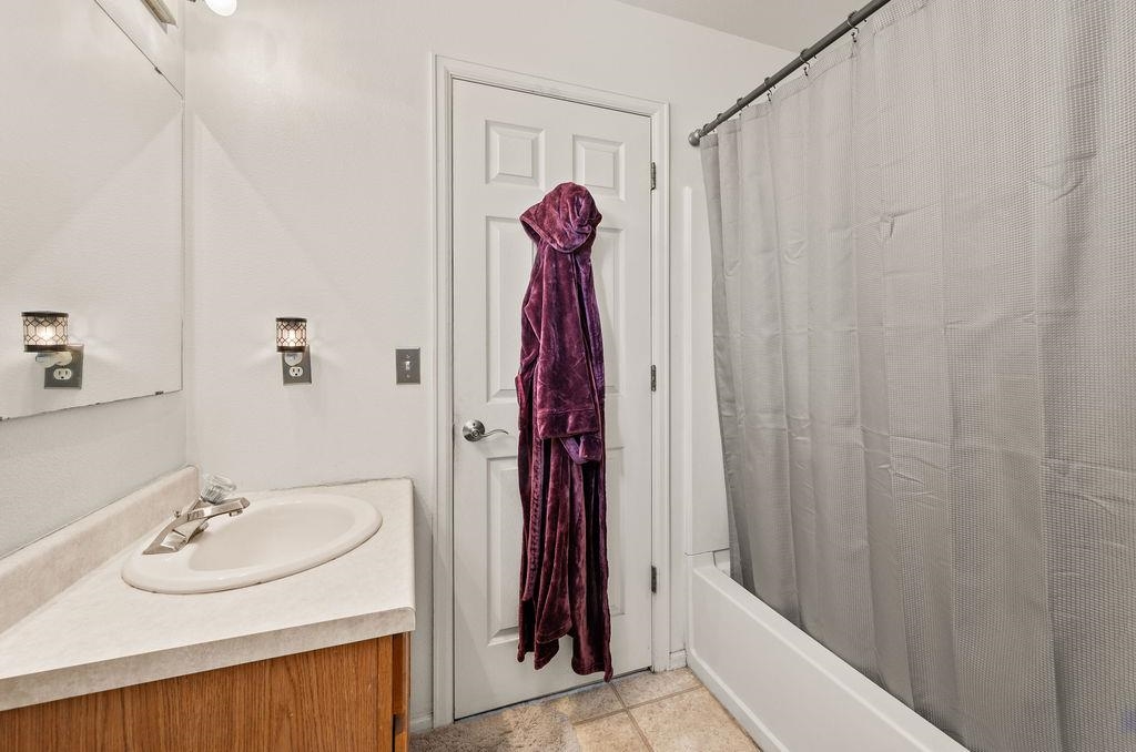 3289 Point Avenue Property Photo 16