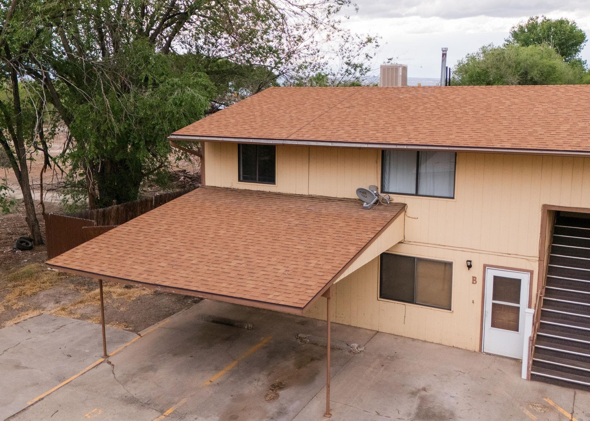 3285 1/2 Lombardy Lane Property Photo