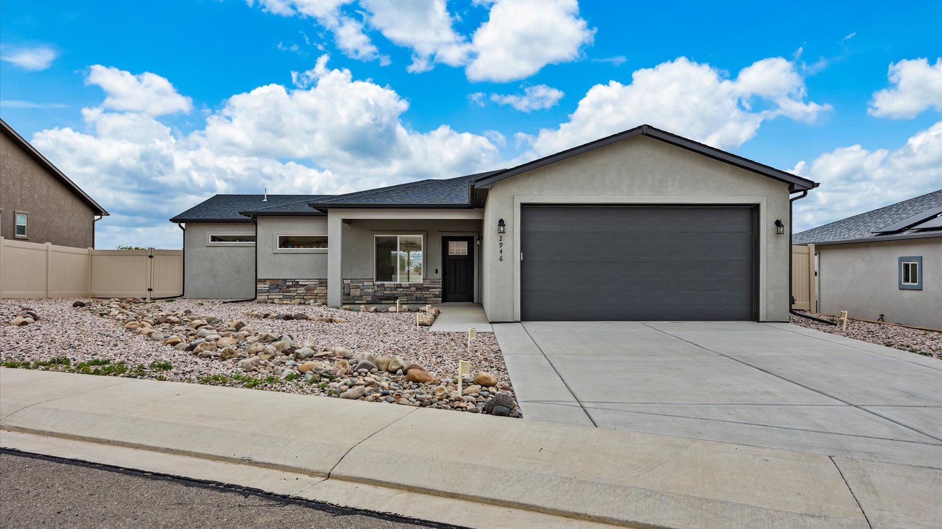 2946 Circling Hawk Street Property Photo