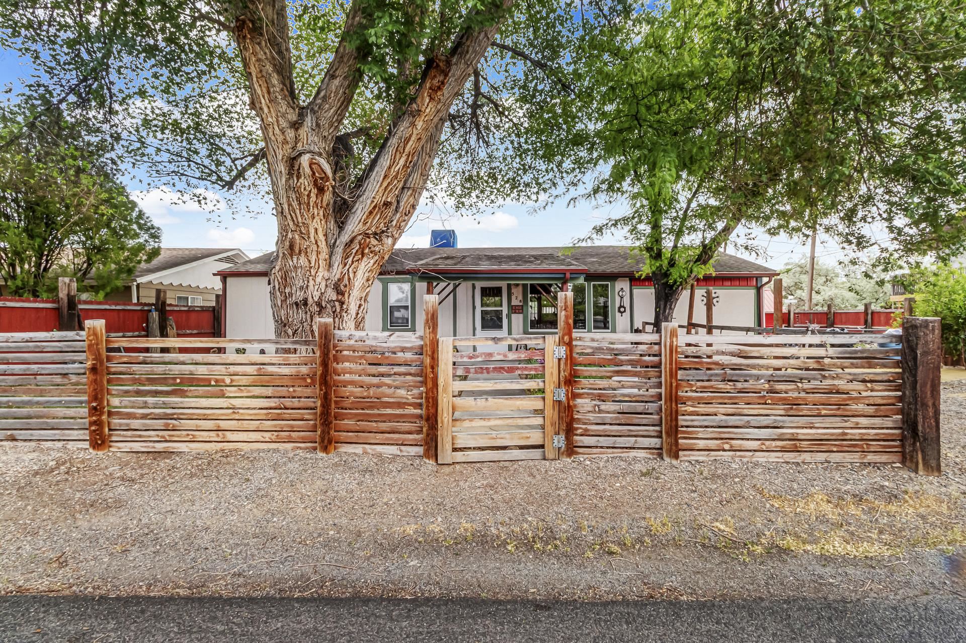 528 Pauline Street Property Photo