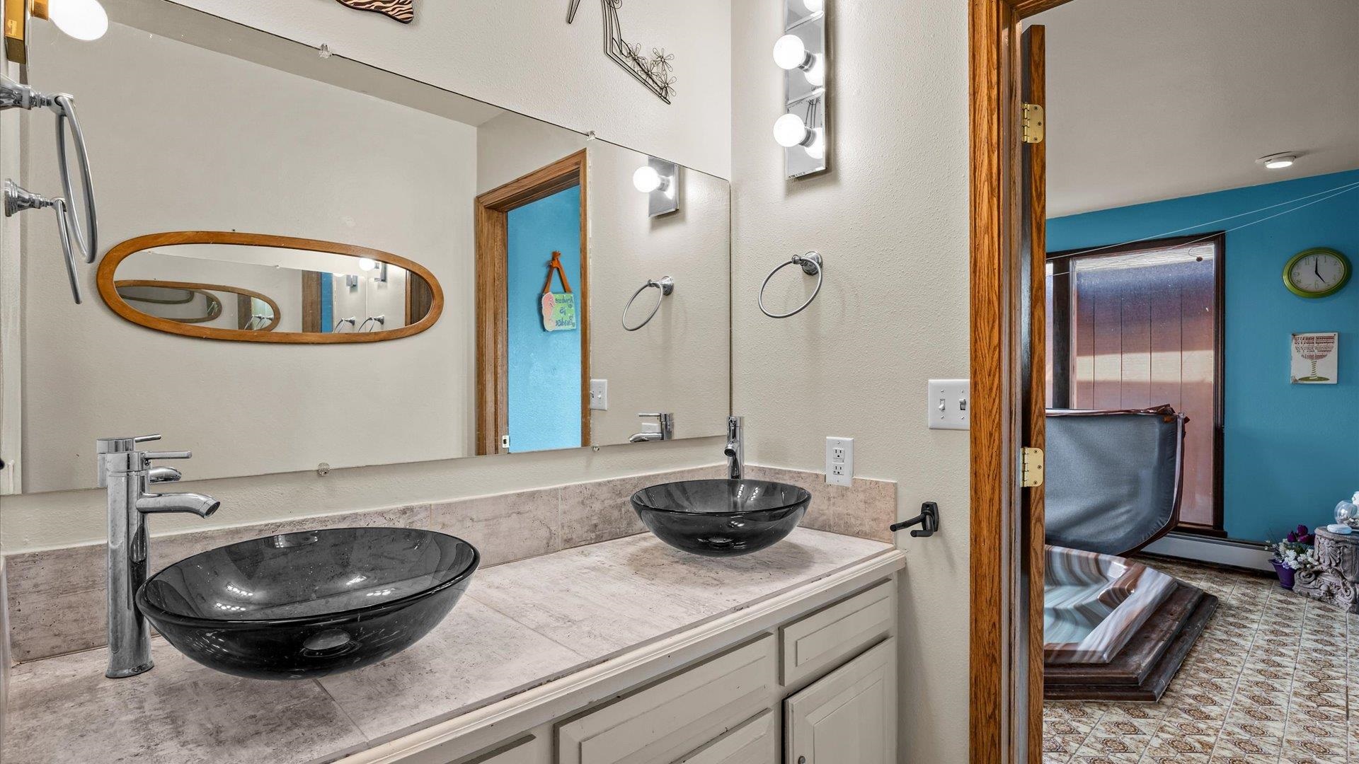2412 Applewood Circle Property Photo 10