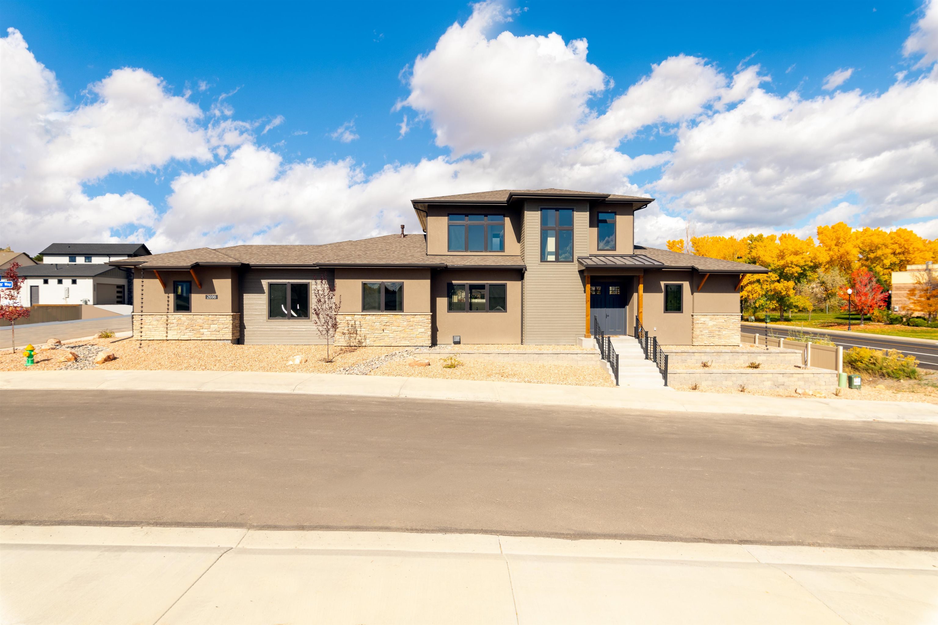 2698 Village Center Way Property Photo 1