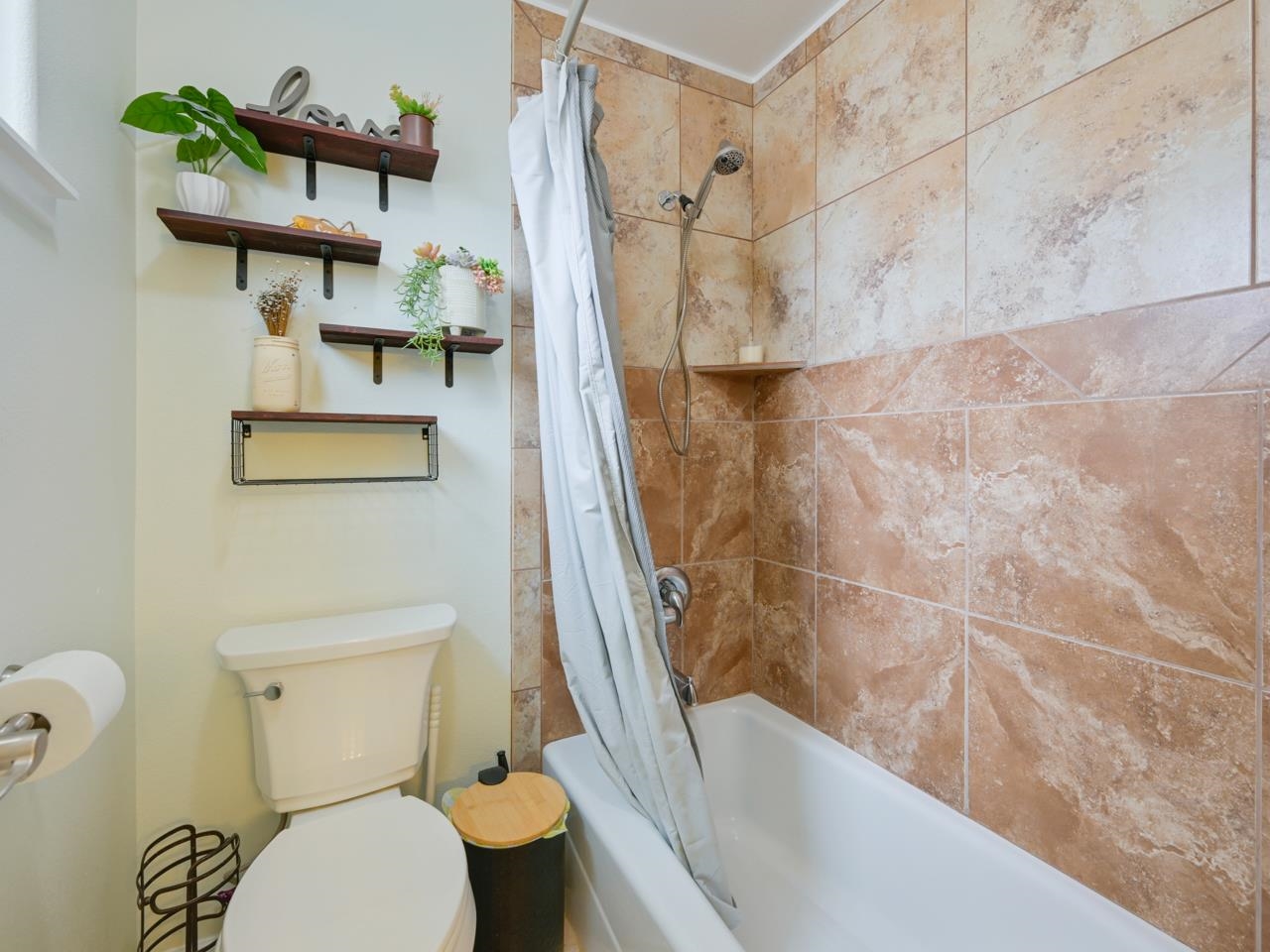 1076 Wingate Drive Property Photo 27