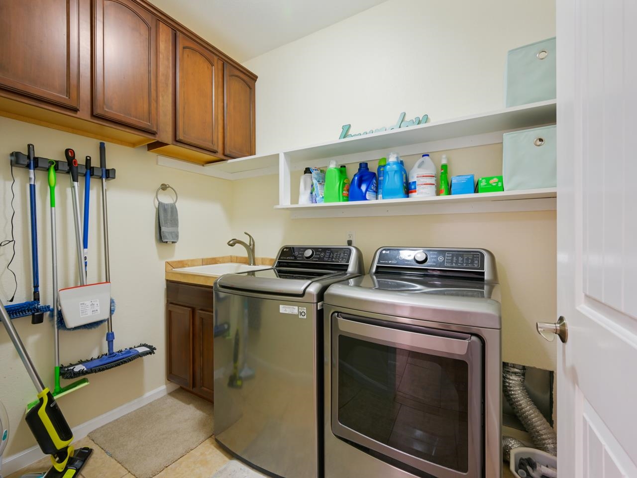 1076 Wingate Drive Property Photo 34
