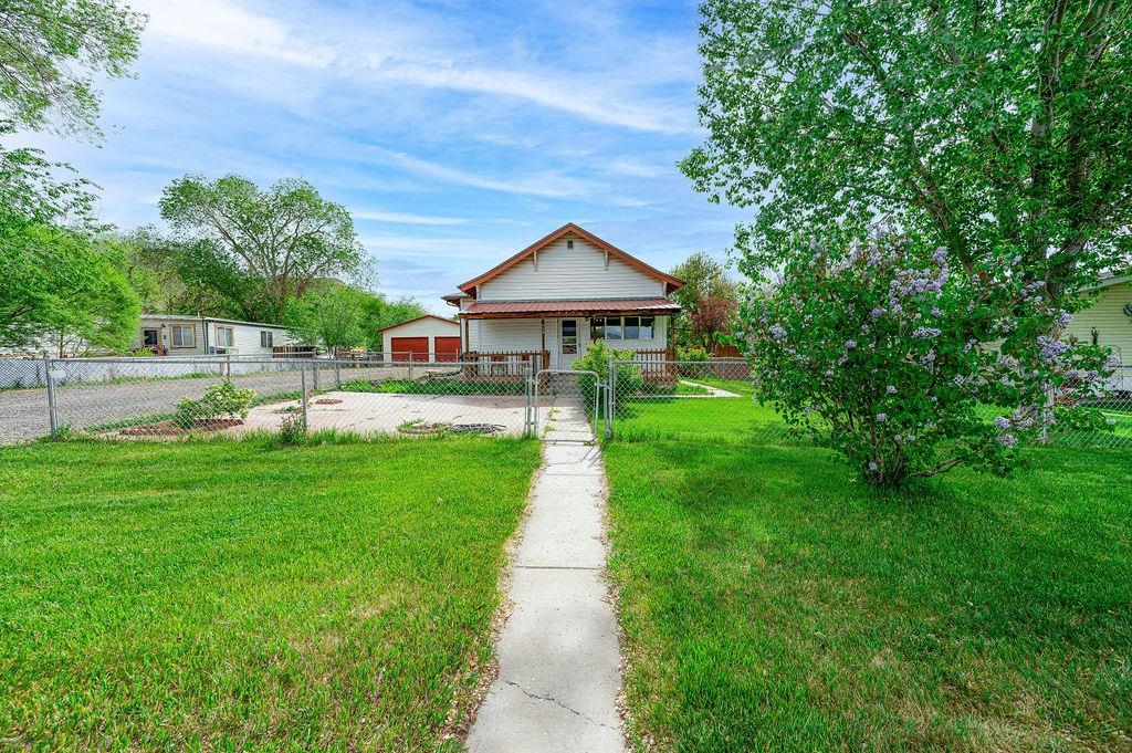 580 Curtis Avenue Property Photo