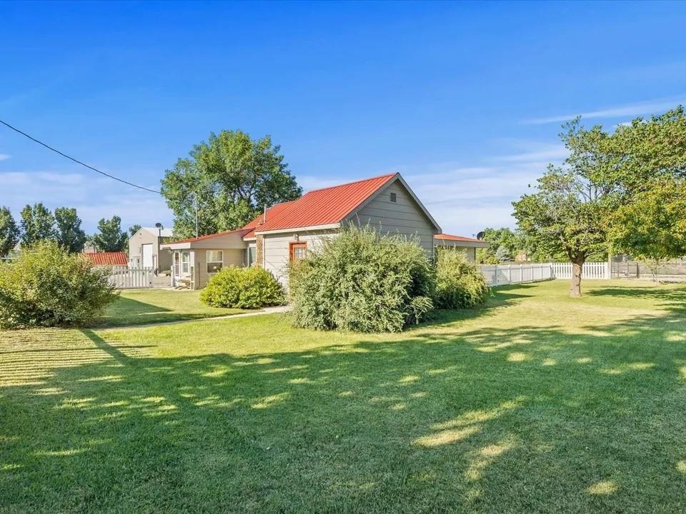 3669 G Road Property Photo