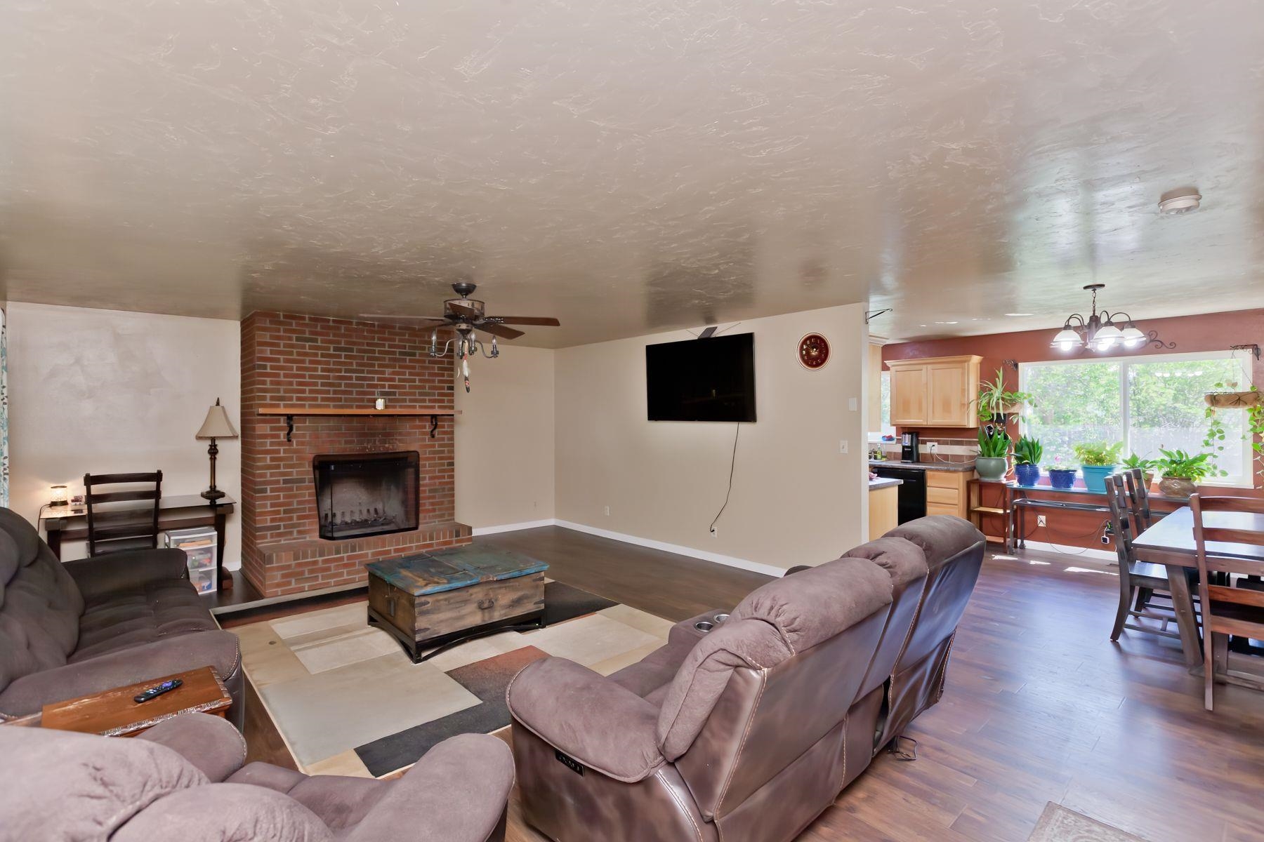 498 Sheldon Road Property Photo 7