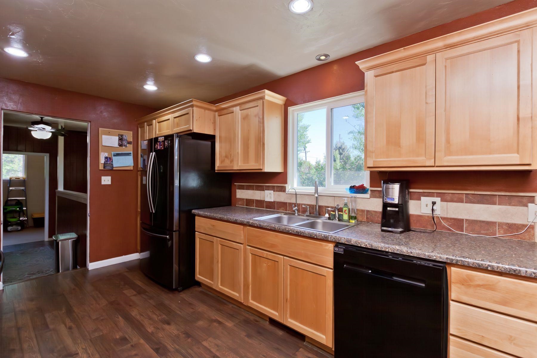498 Sheldon Road Property Photo 15