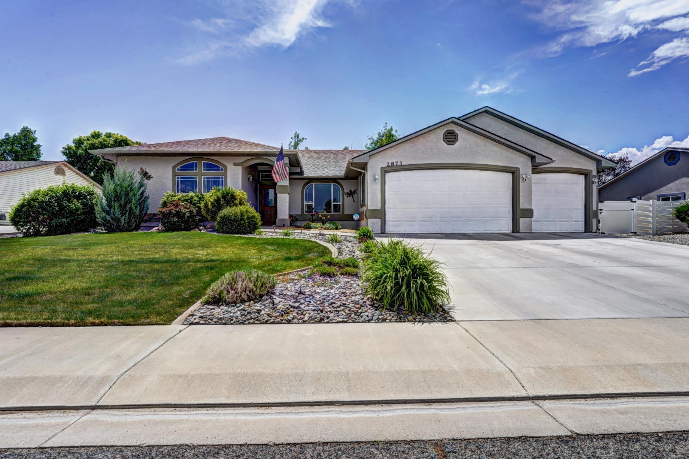 2873 Tyndale Way Property Photo
