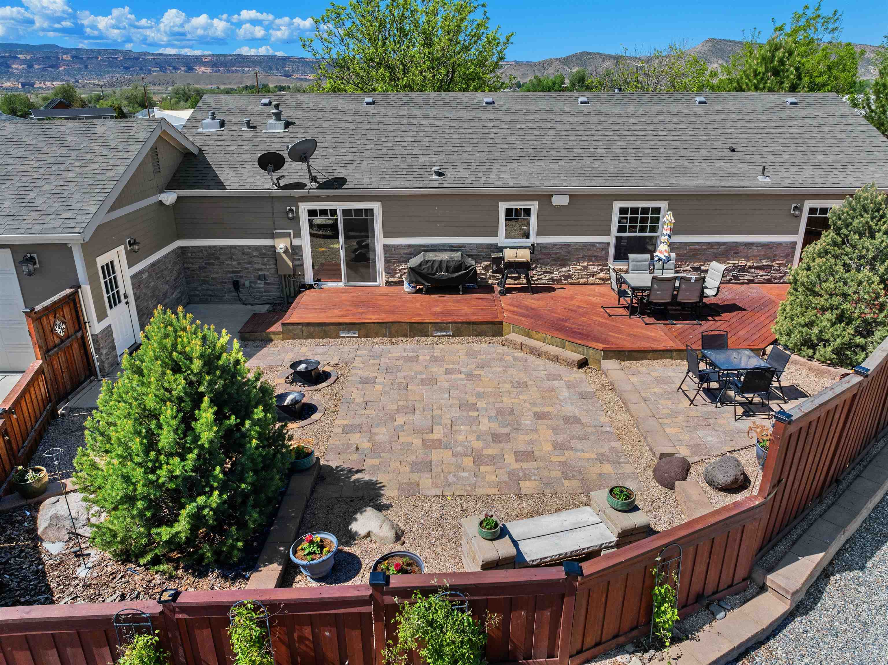 1338 13 Road Property Photo 5