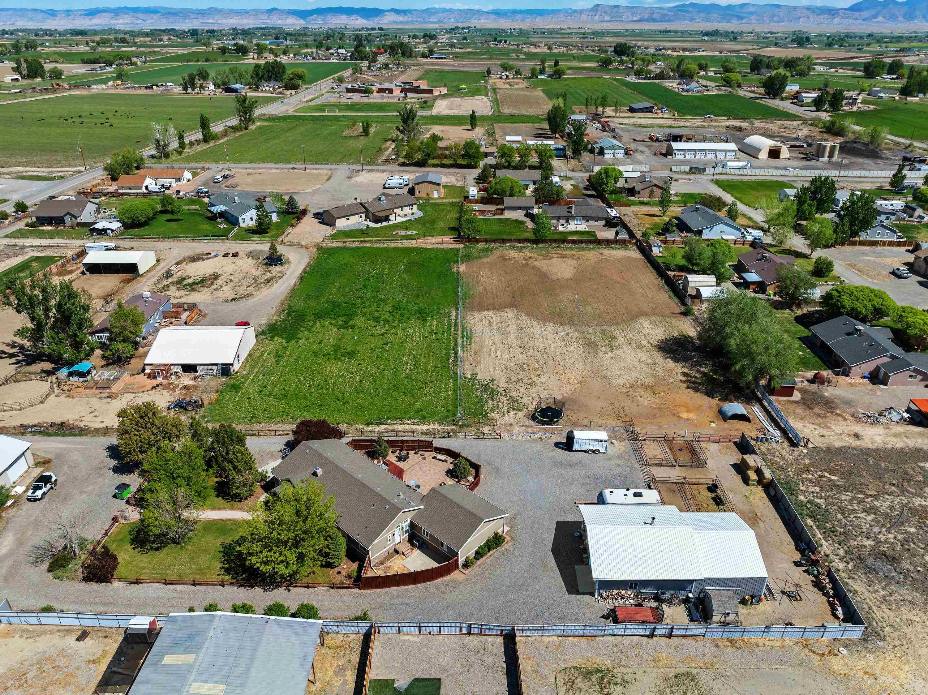 1338 13 Road Property Photo 7