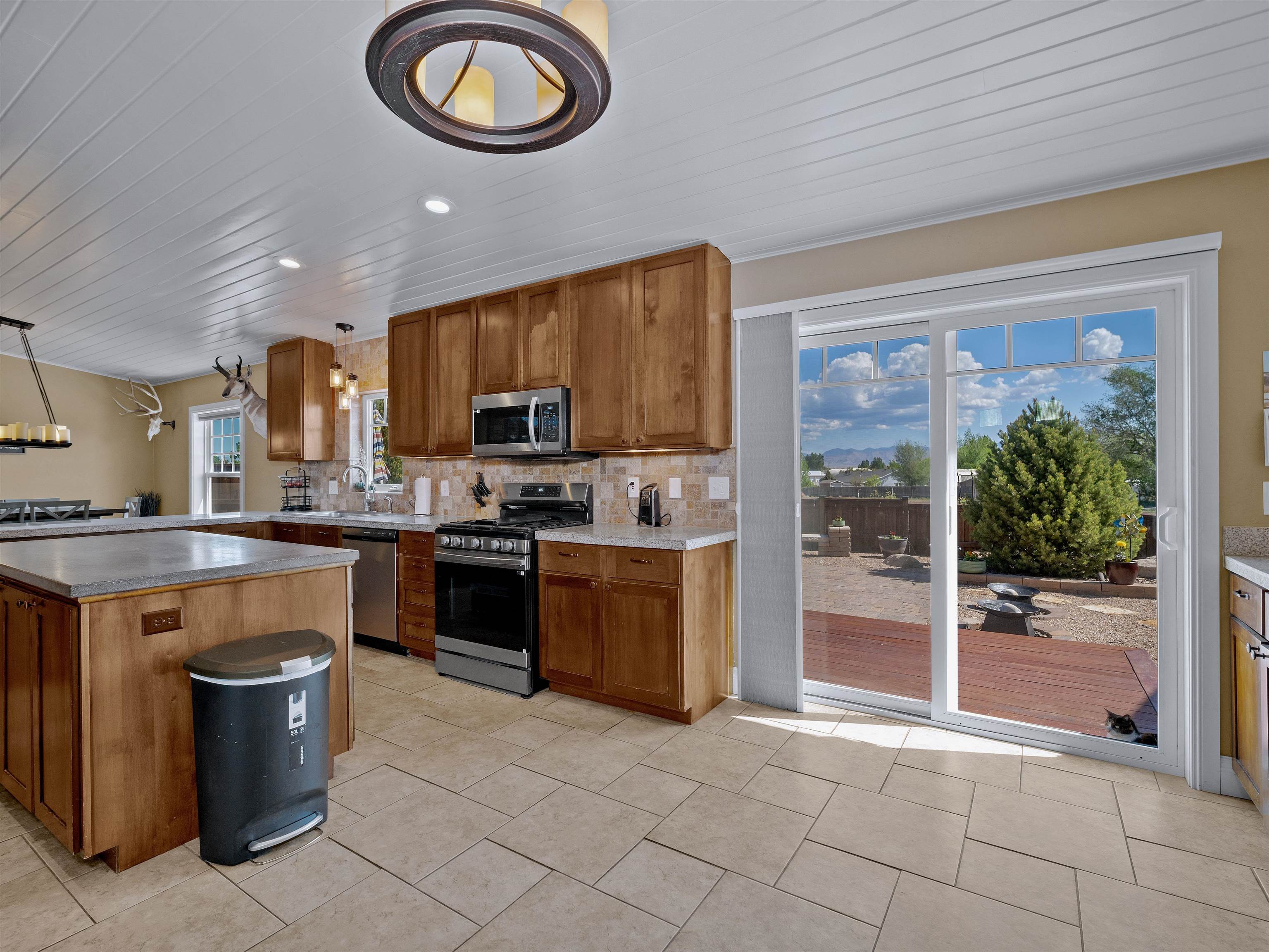1338 13 Road Property Photo 11