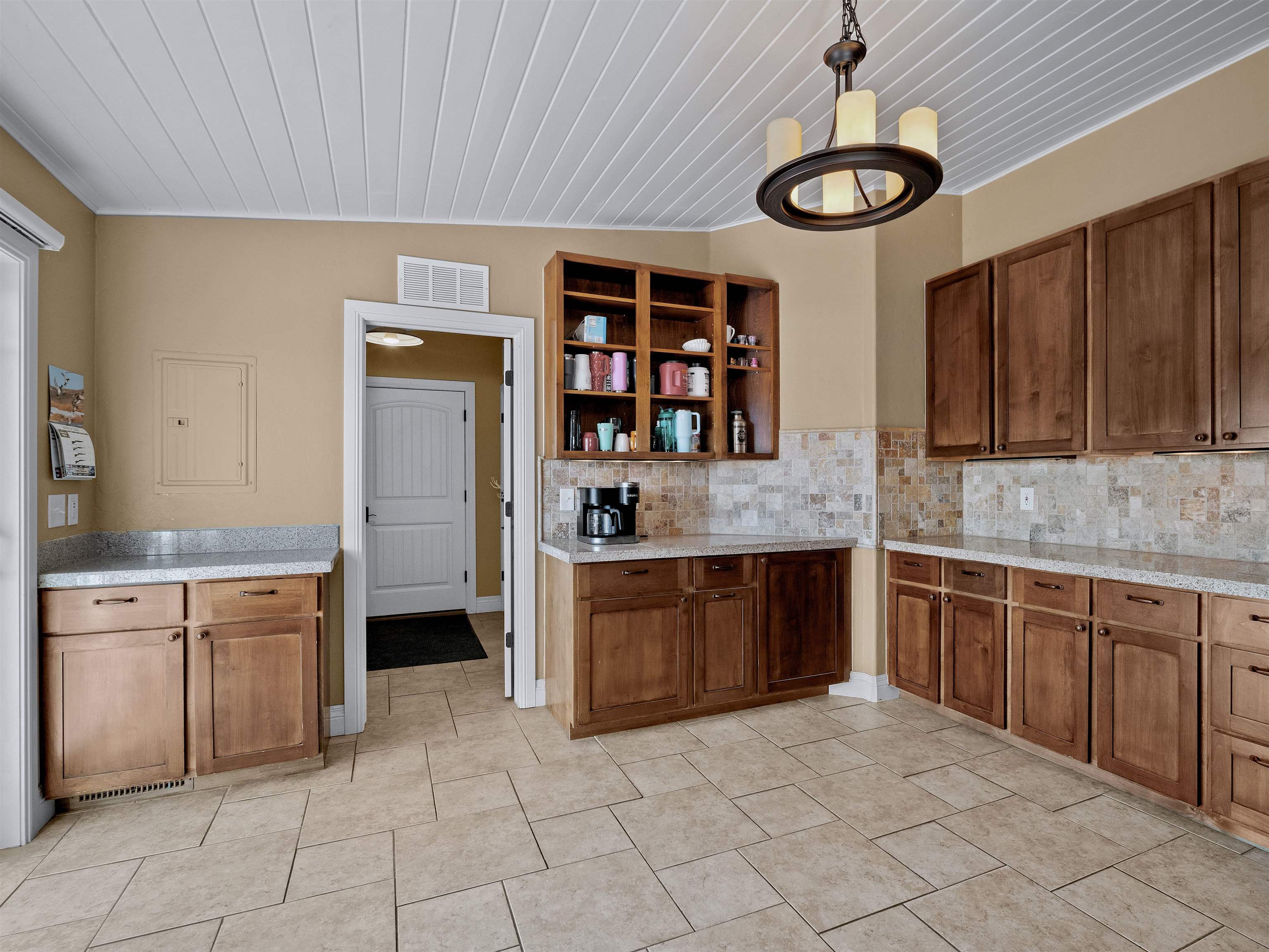 1338 13 Road Property Photo 15