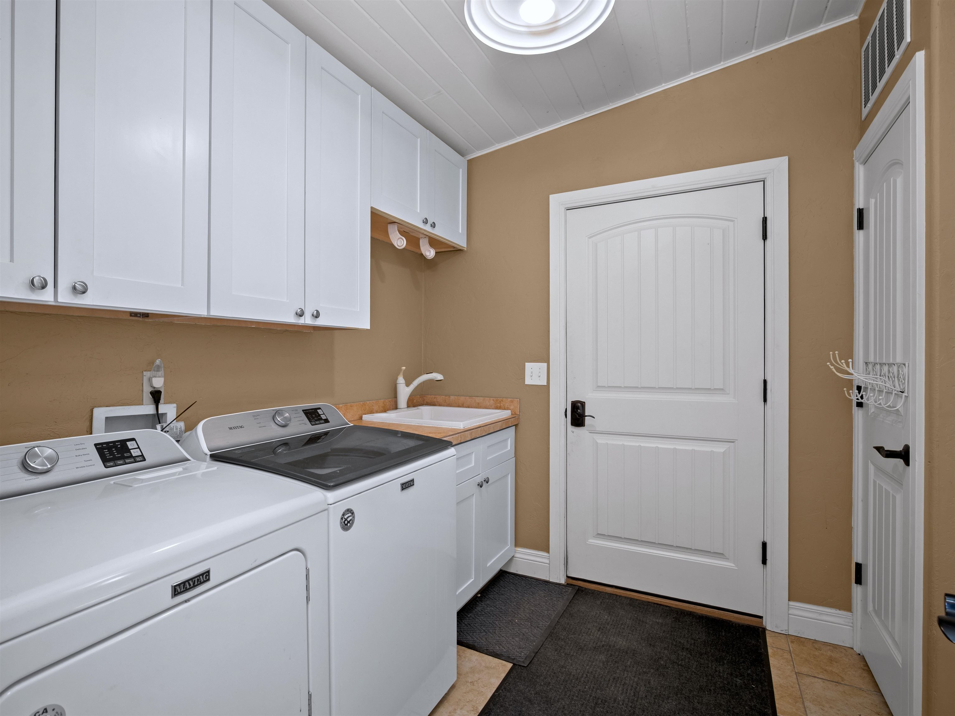 1338 13 Road Property Photo 28