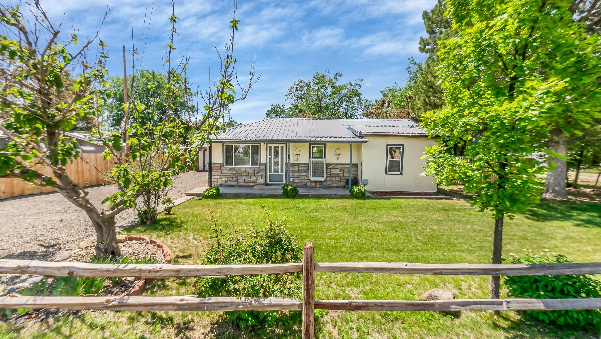 3115 F 1/2 Road Property Photo 1