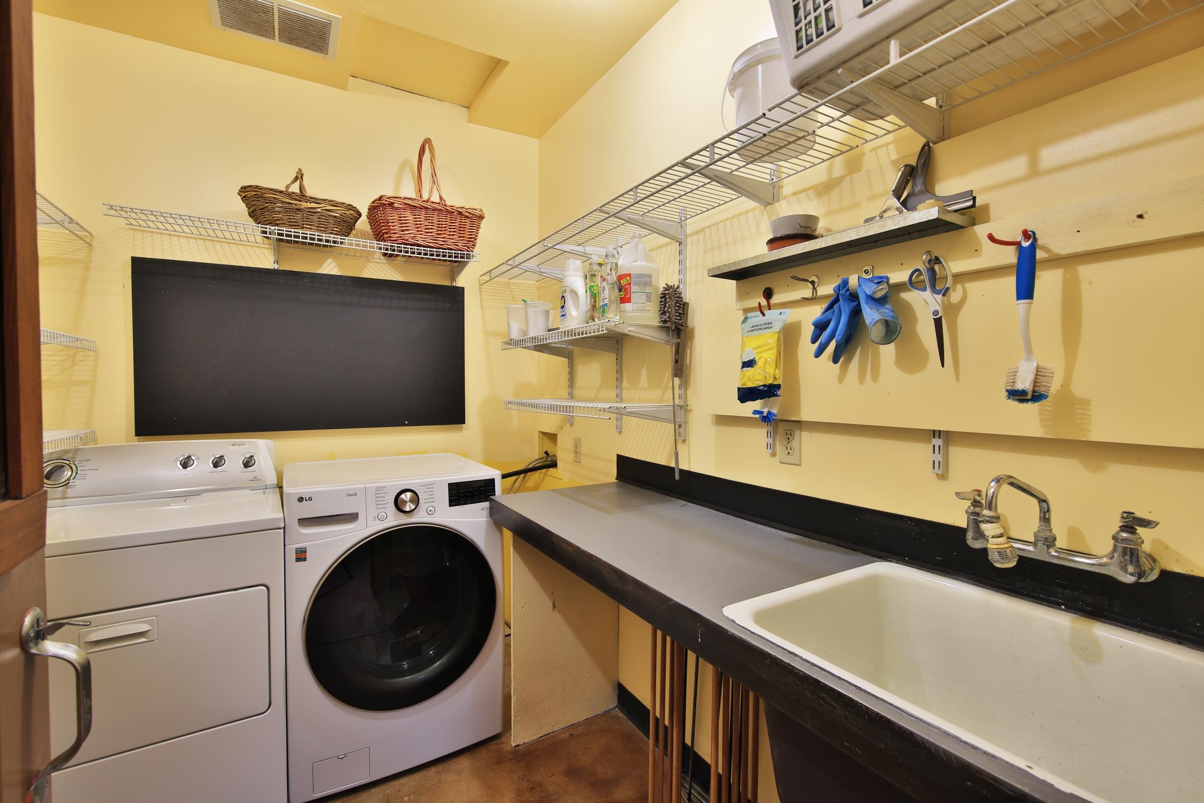 10491 54 7/10 Road Property Photo 24