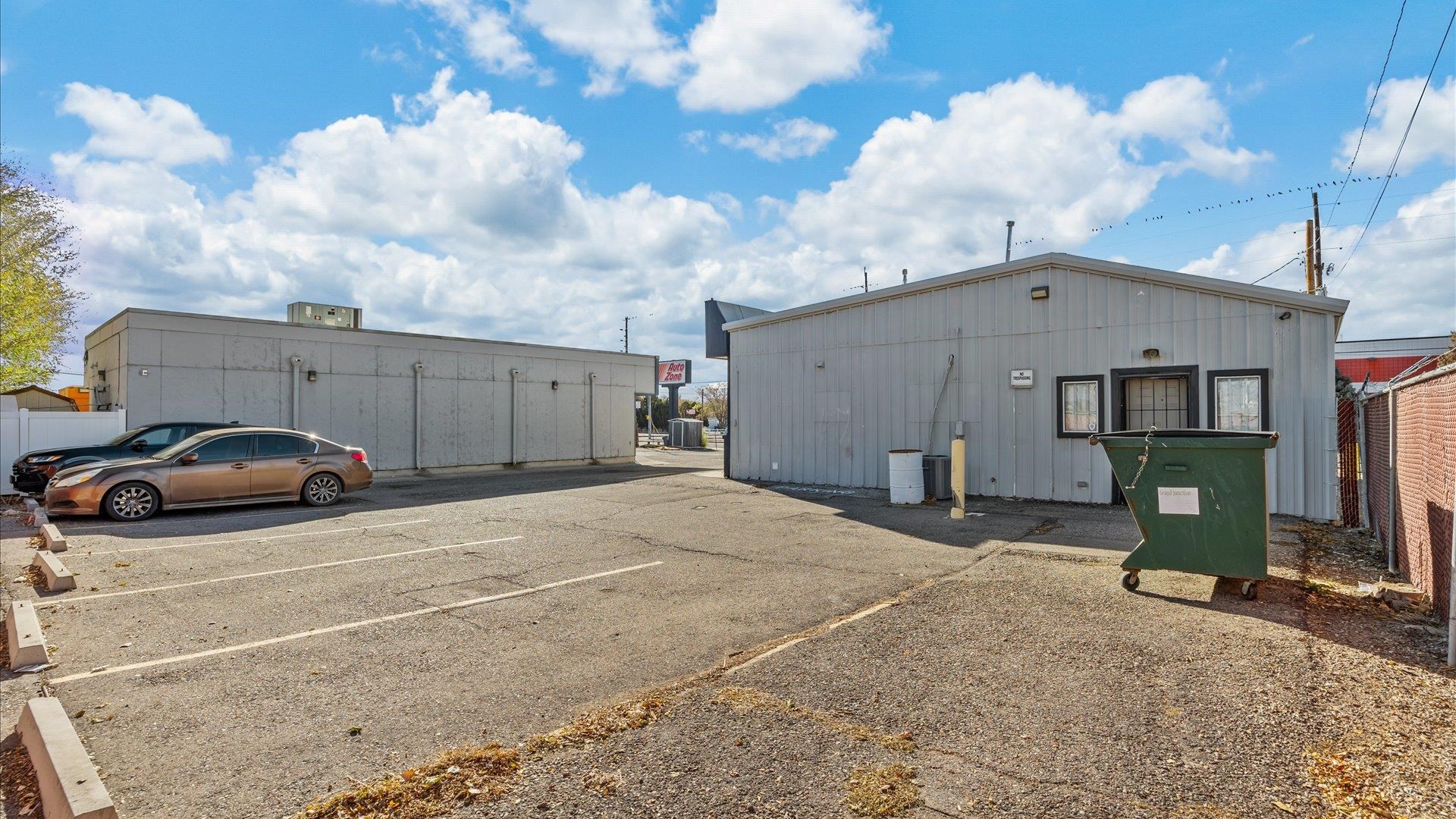 502 28 1/2 Road Property Photo 6