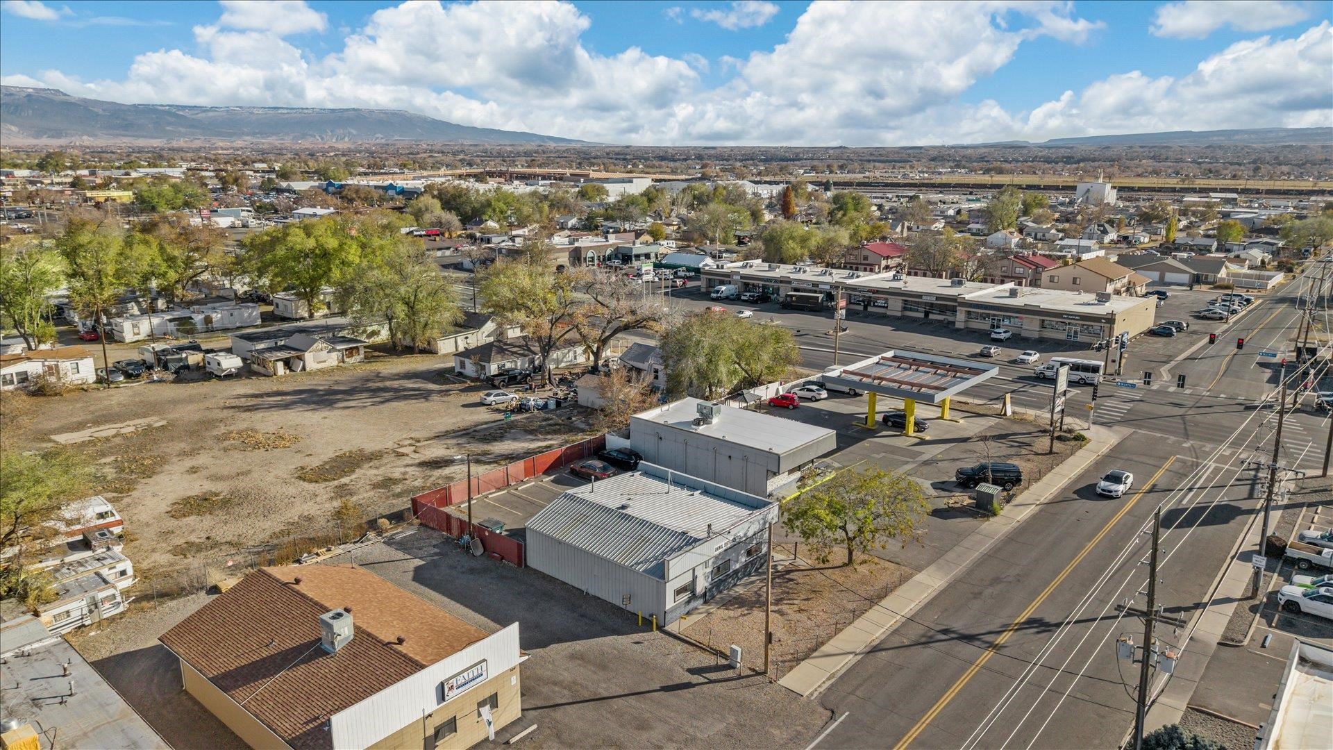 502 28 1/2 Road Property Photo 7