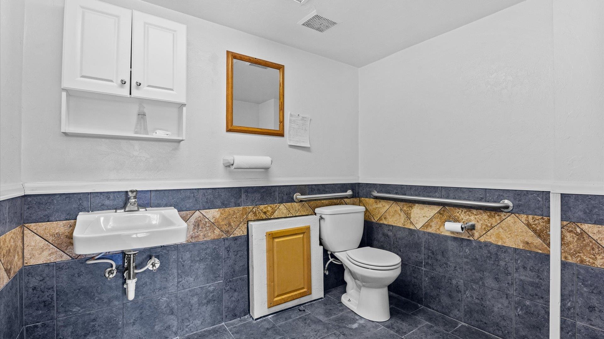 502 28 1/2 Road Property Photo 17