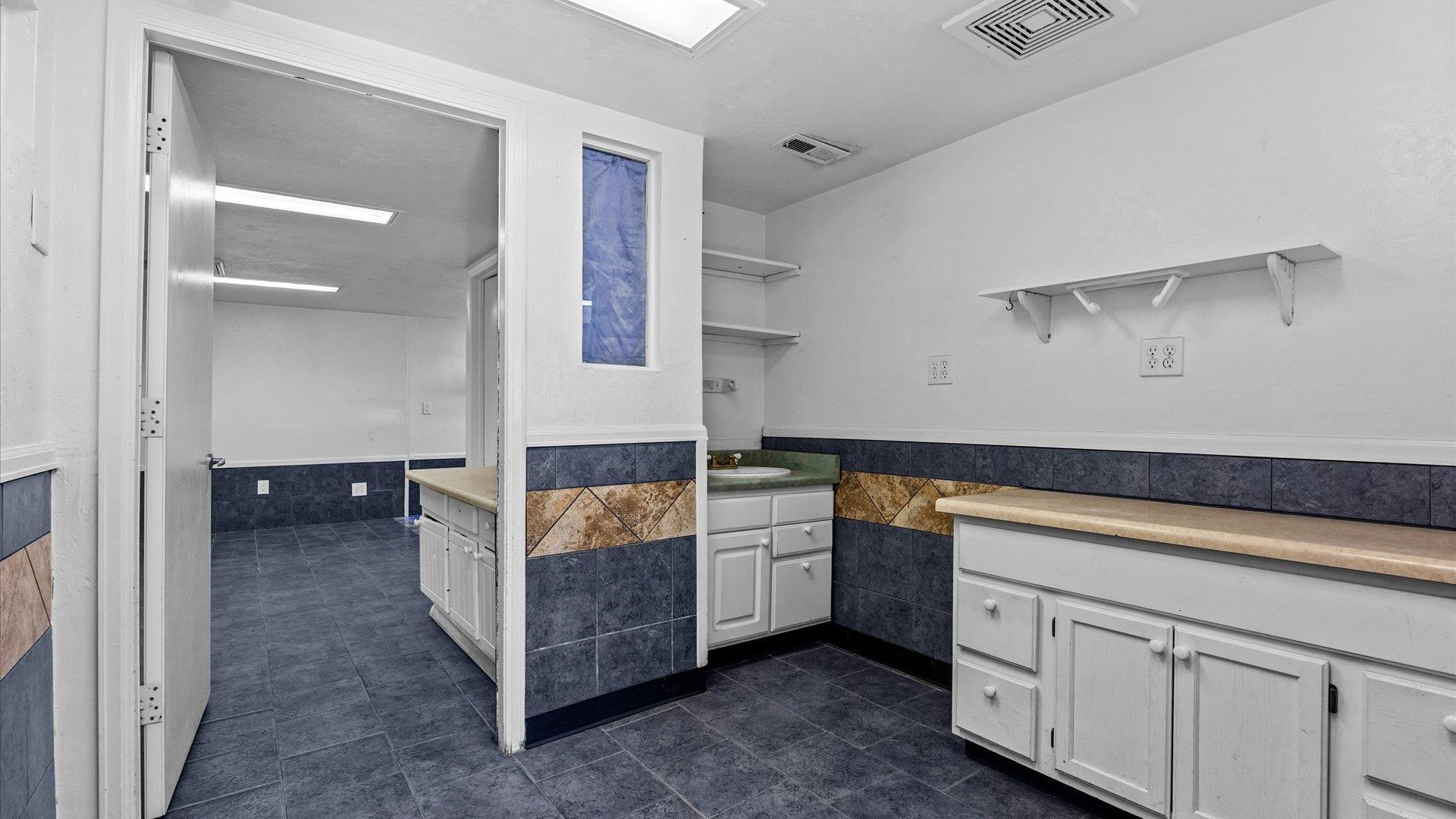 502 28 1/2 Road Property Photo 23