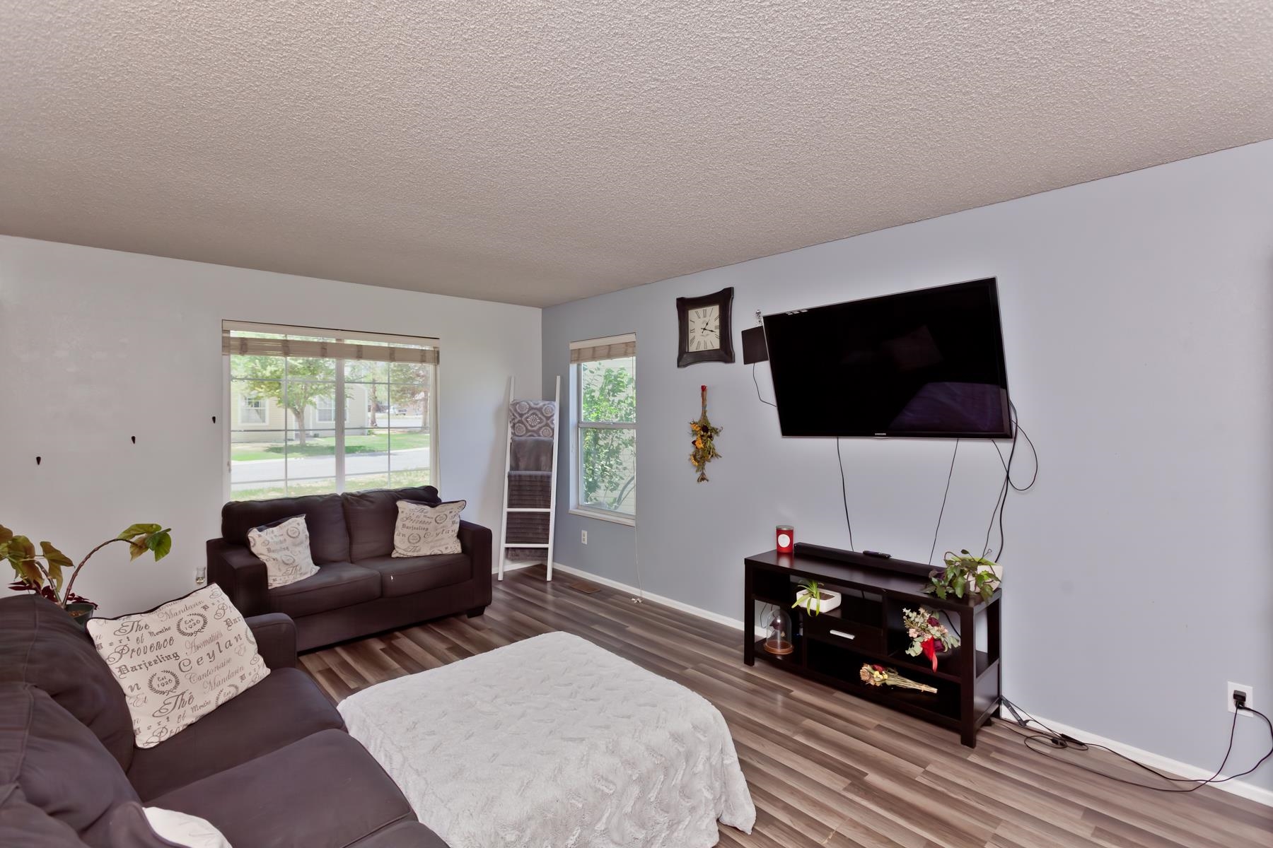 14 Chardonnay Court Property Photo 5