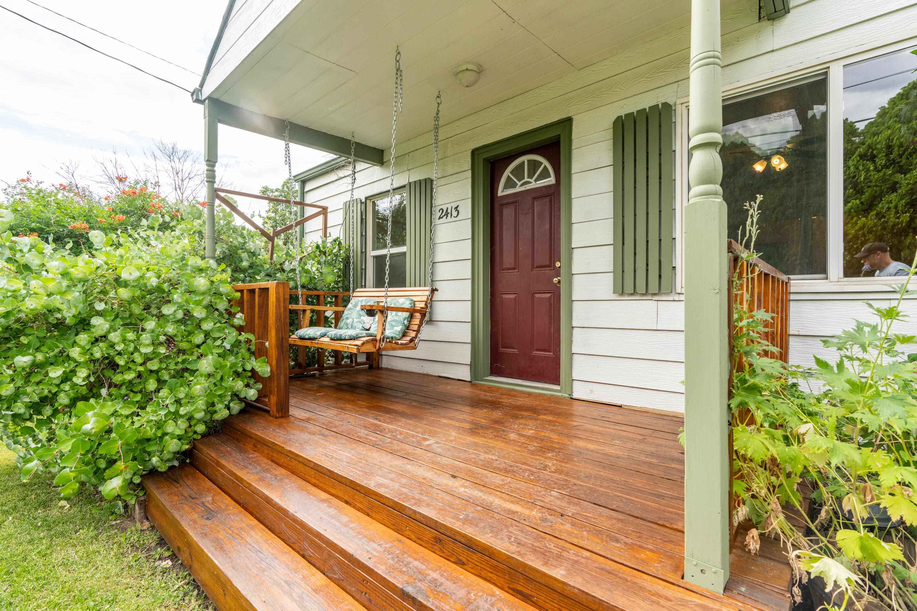 2413 Orchard Avenue Property Photo