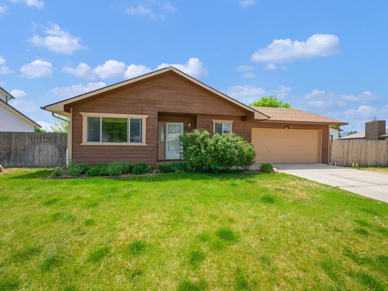 160 Sunset Drive Property Photo