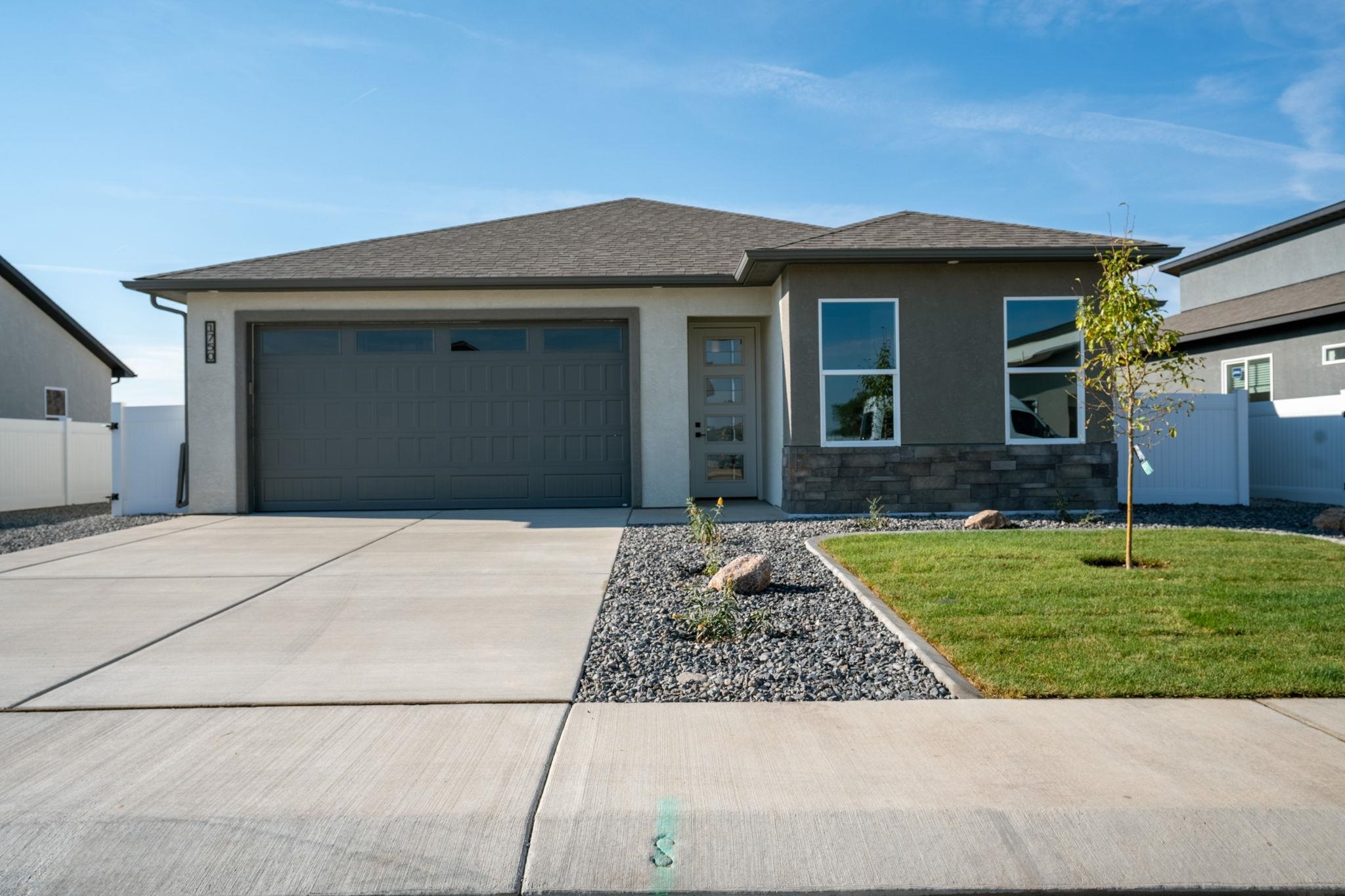 1750 Caliper Way Property Photo 1