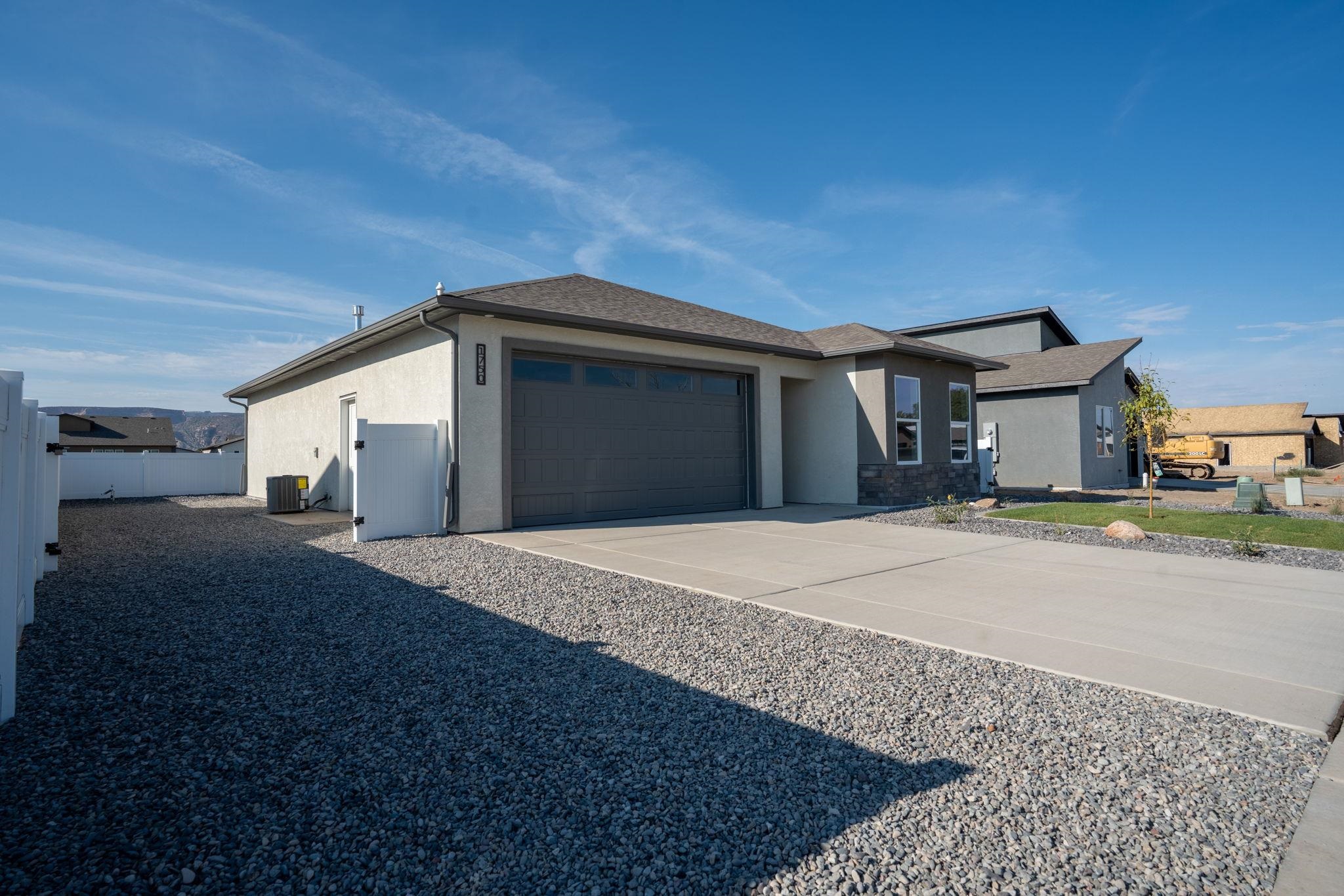 1750 Caliper Way Property Photo 4