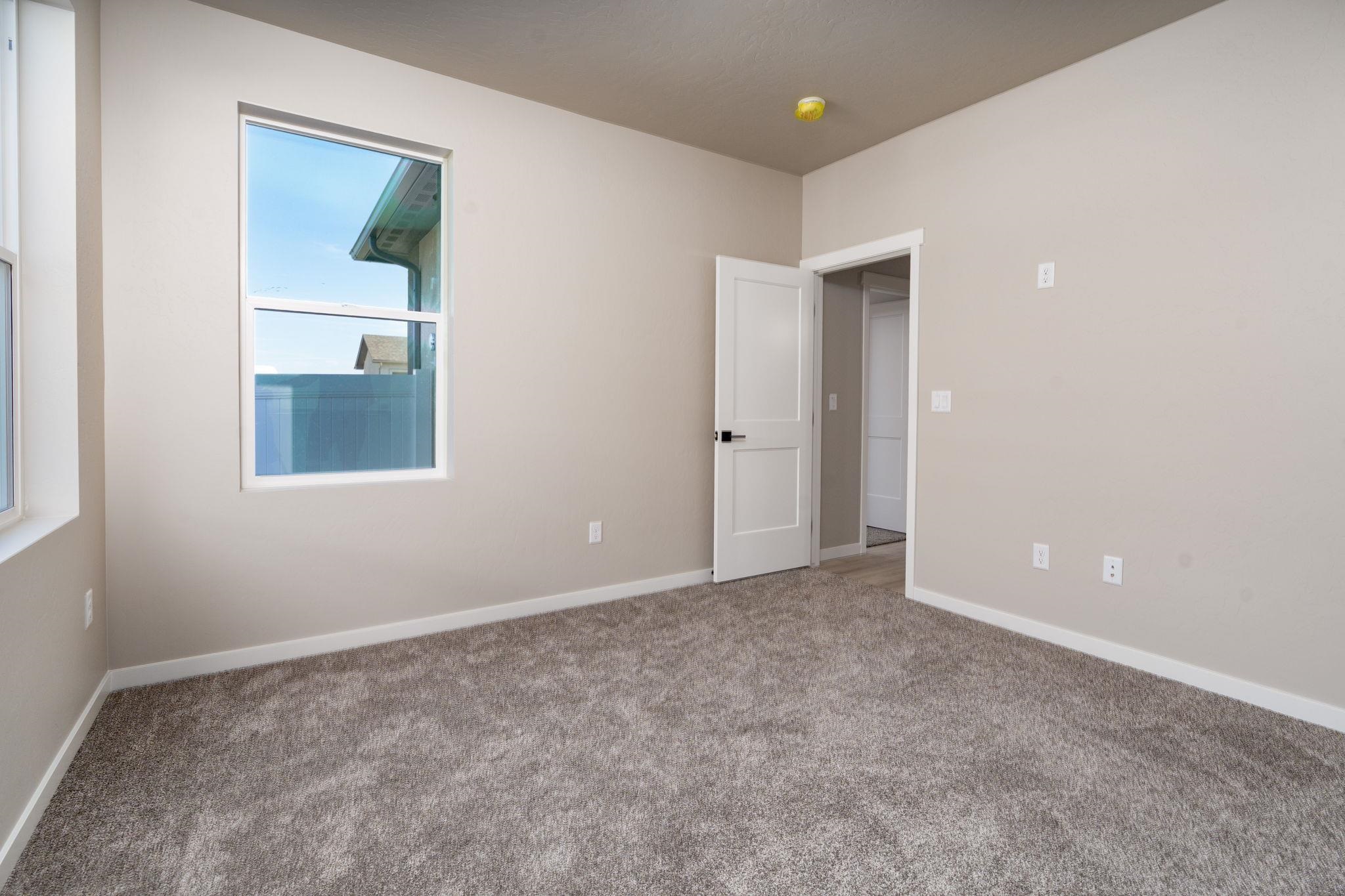 1750 Caliper Way Property Photo 8