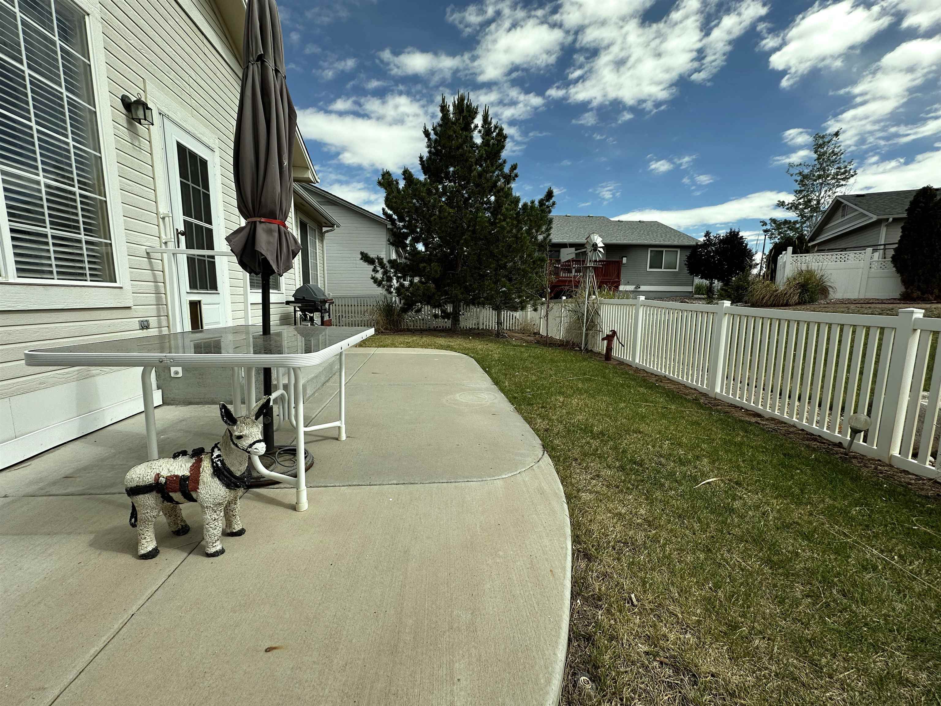 586 28 1/2 Road Property Photo 13