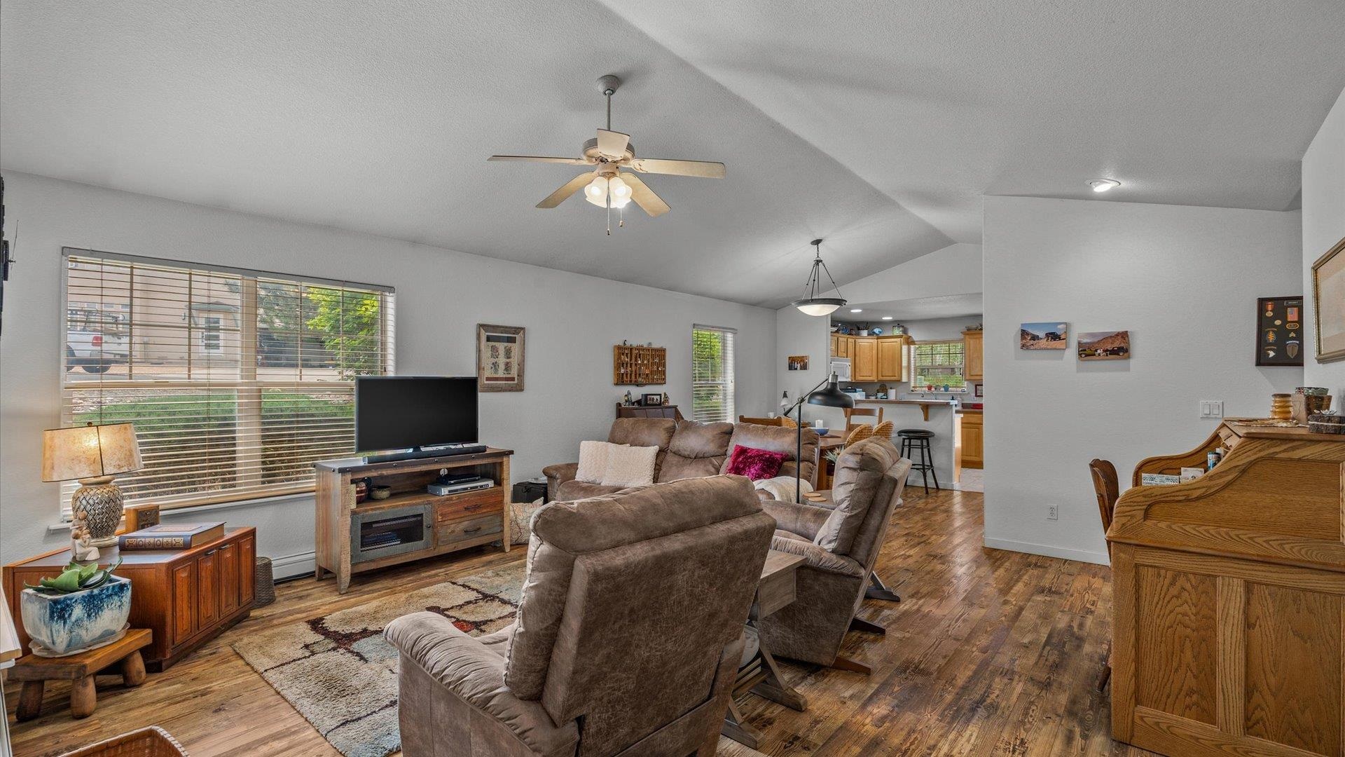 2384 Ridge Circle Drive Property Photo 5
