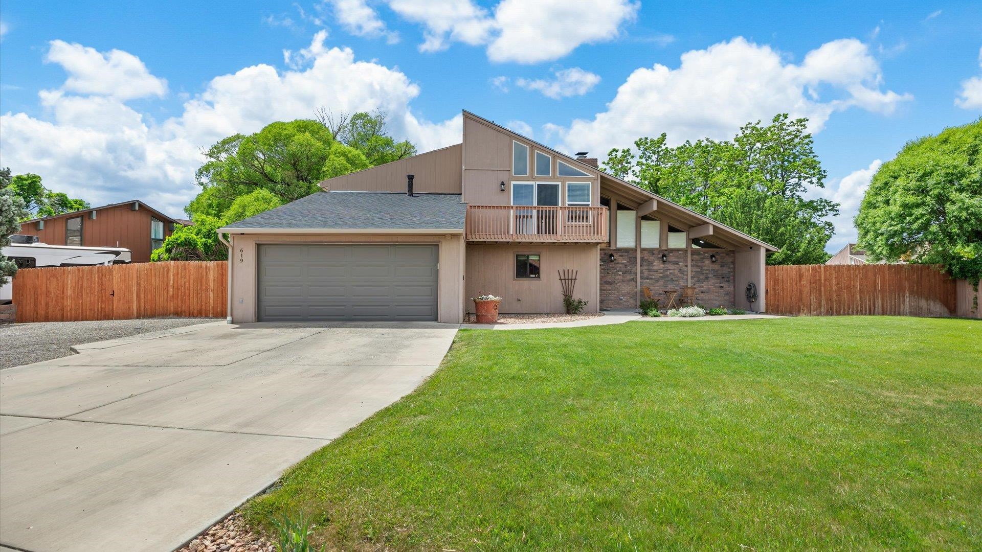619 Ronlin Drive Property Photo 1