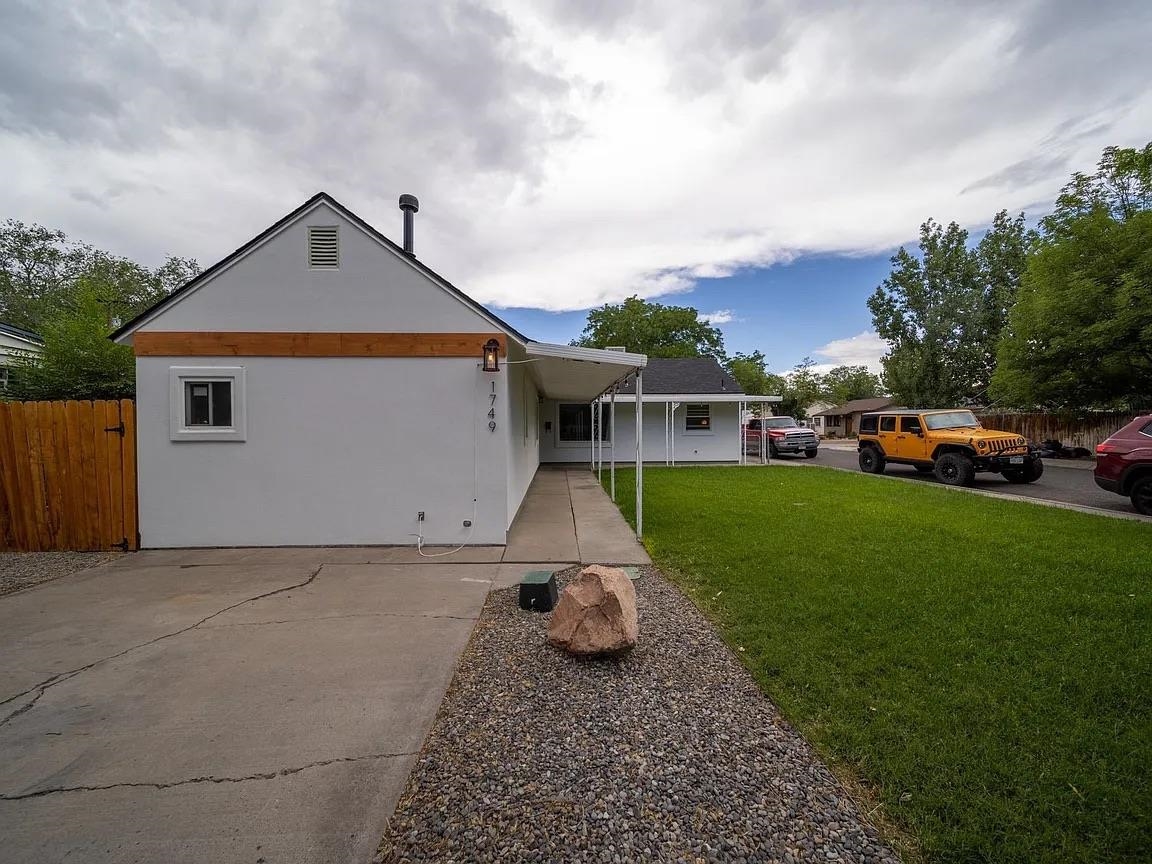 1749 N 15th Street Property Photo 3