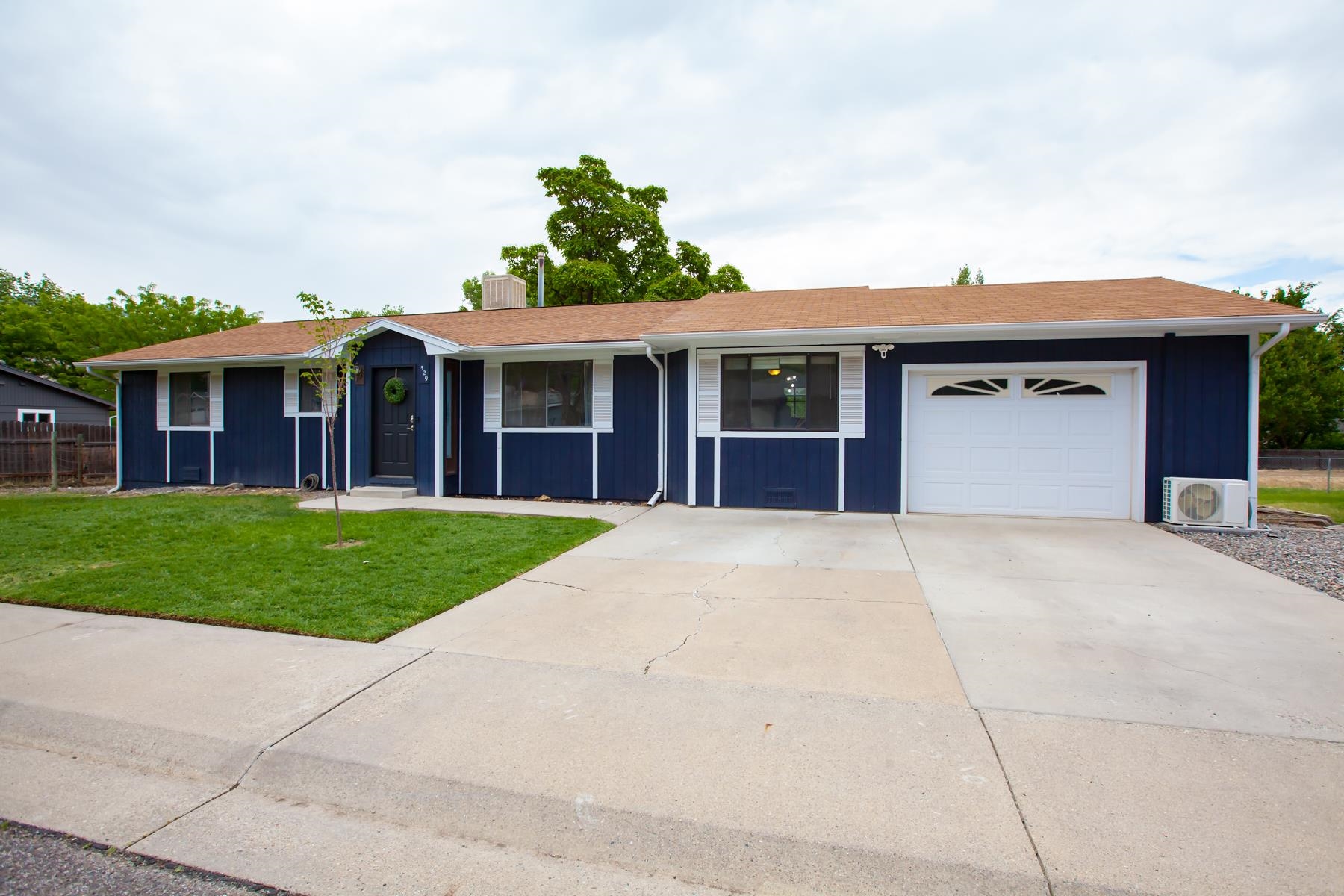 529 Rosa Street Property Photo