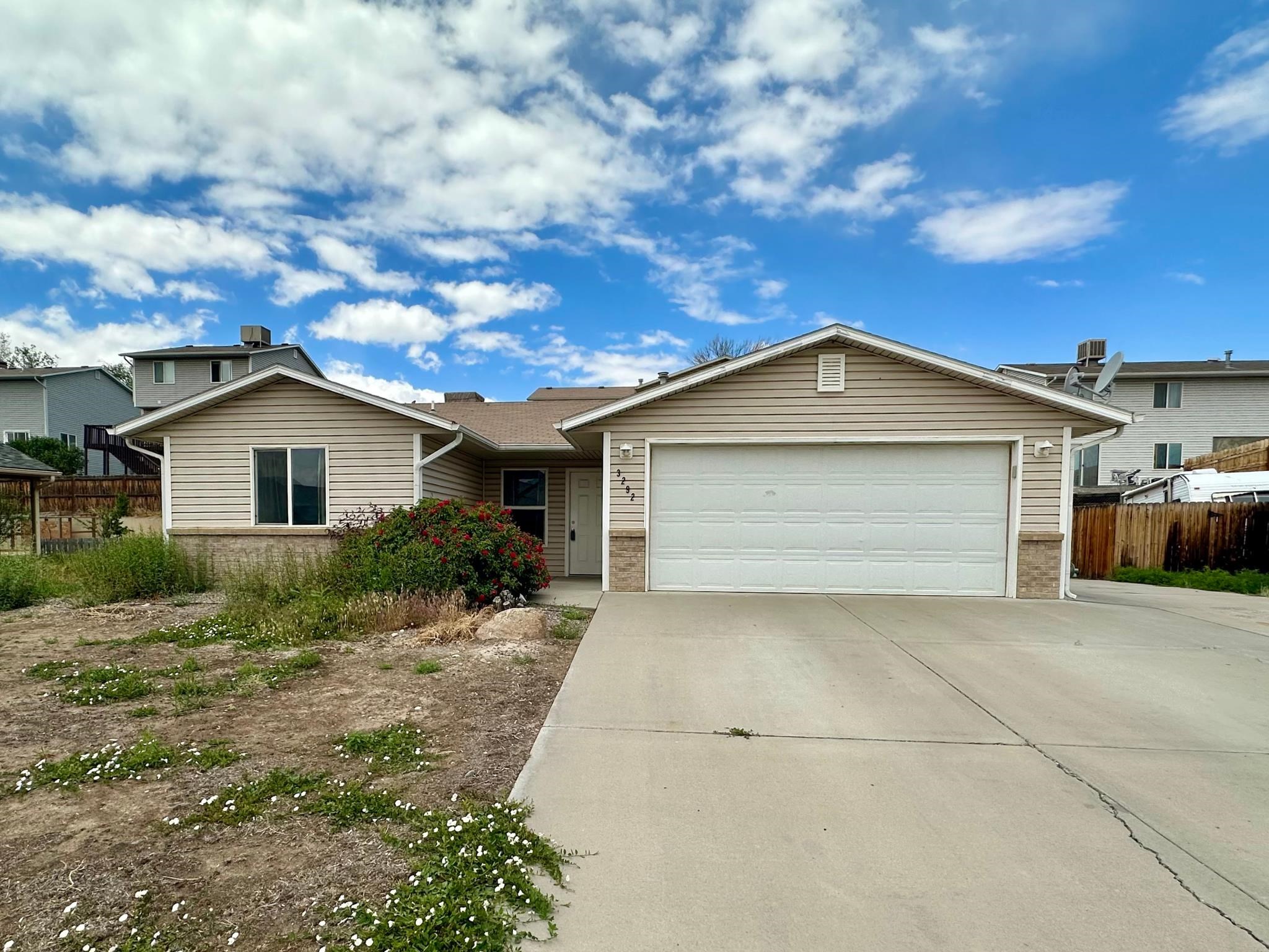 3292 Silver Fox Court Property Photo 1