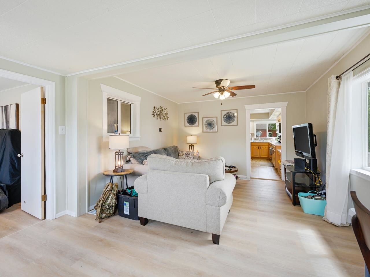 1303 Grand Avenue Property Photo 3