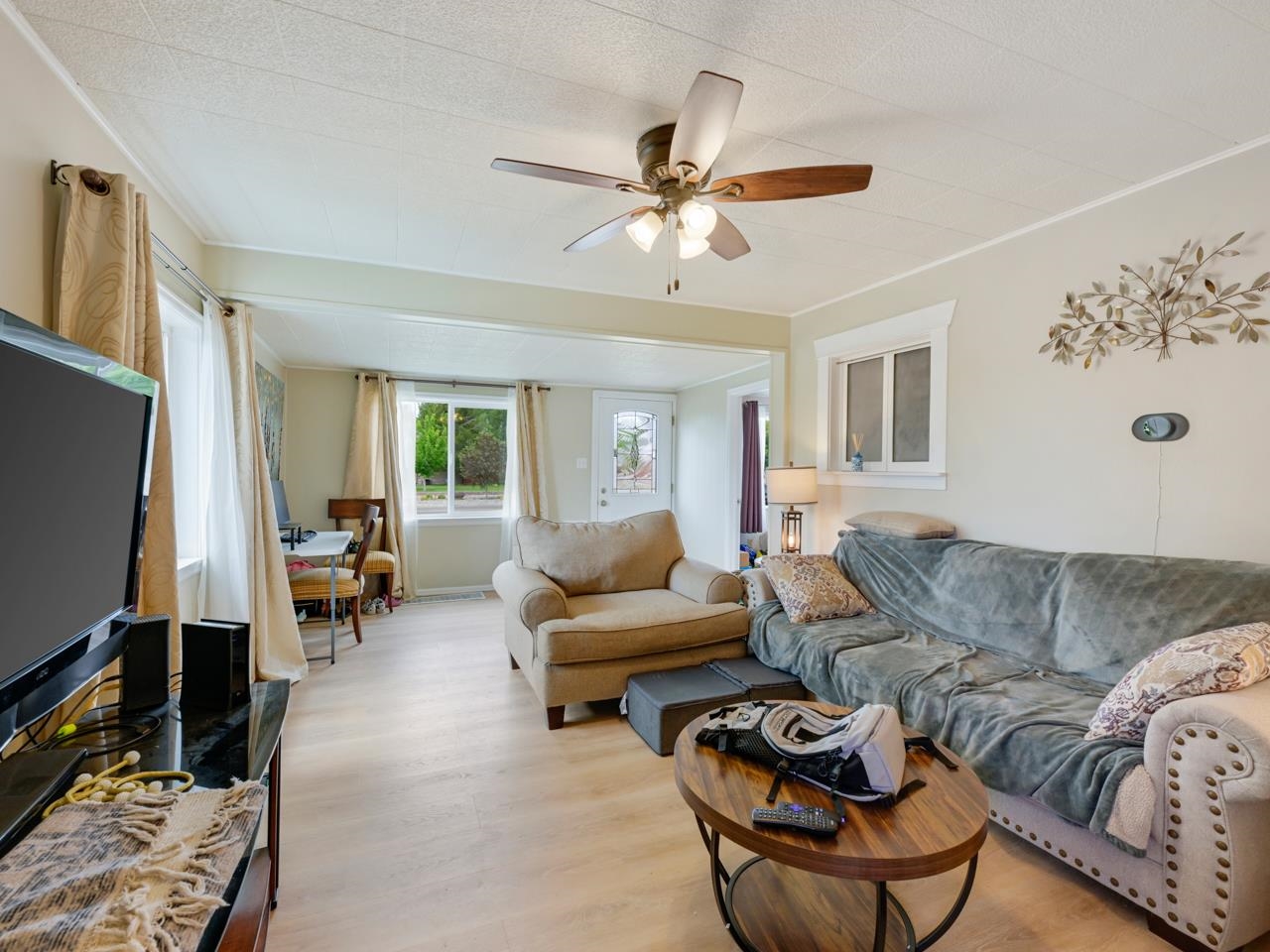 1303 Grand Avenue Property Photo 4