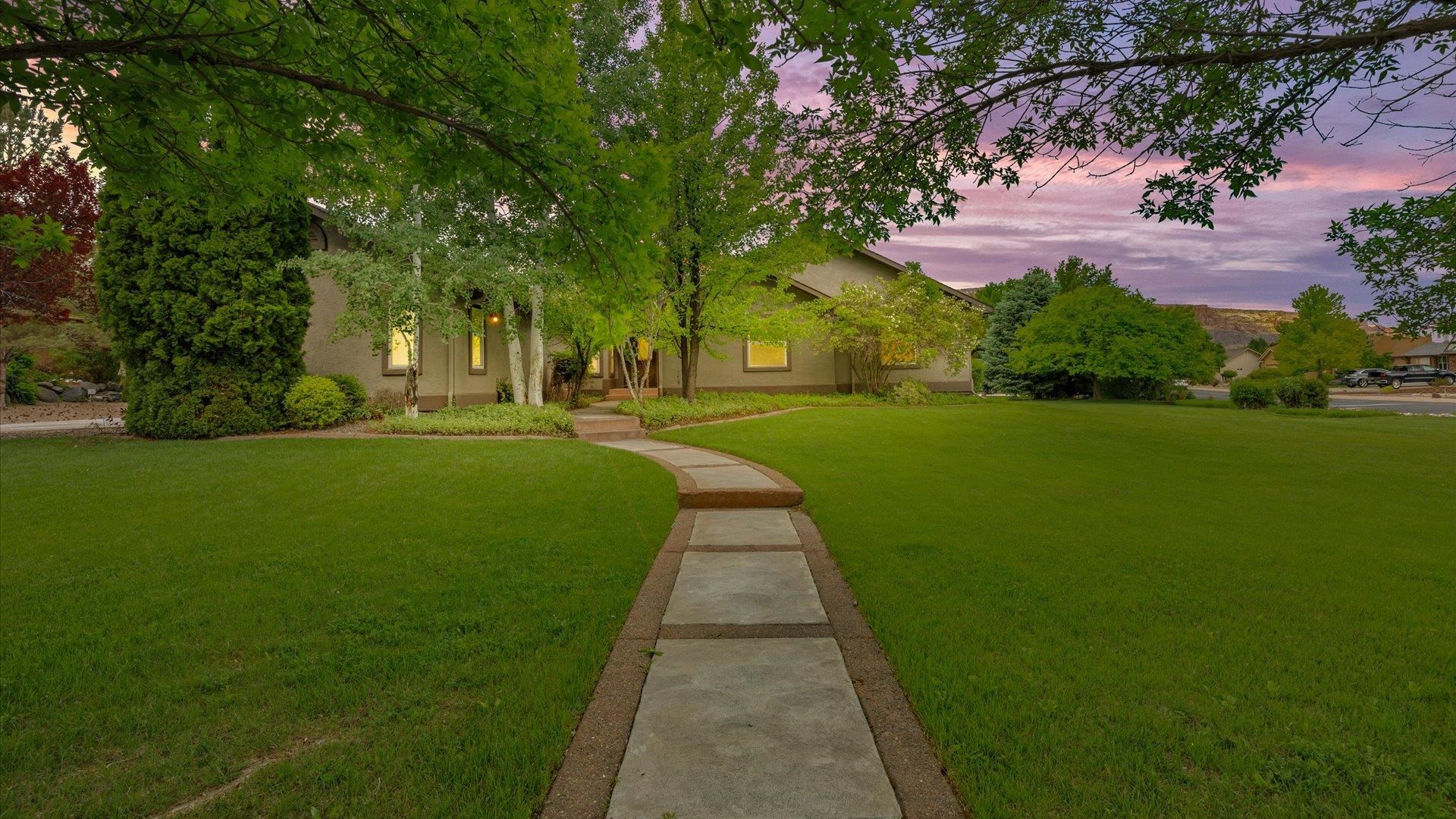369 Canyon Court Property Photo 1