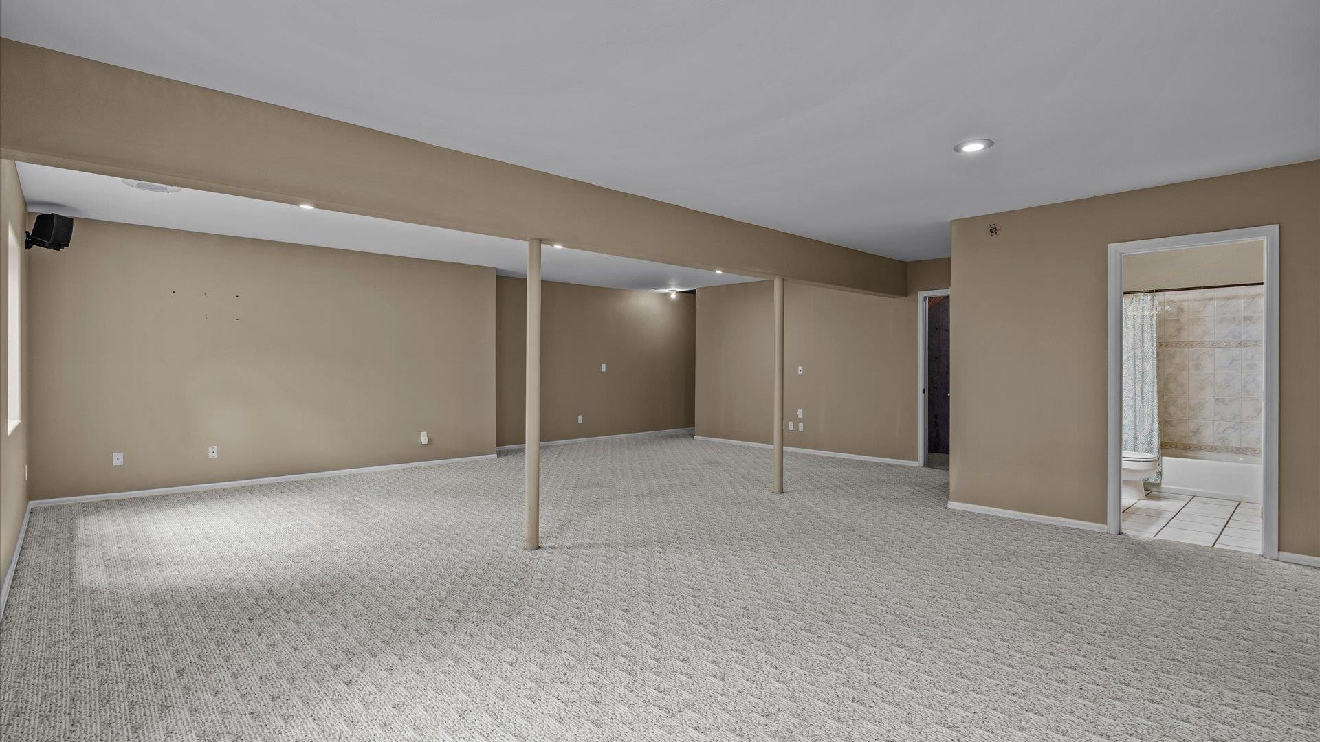 369 Canyon Court Property Photo 34