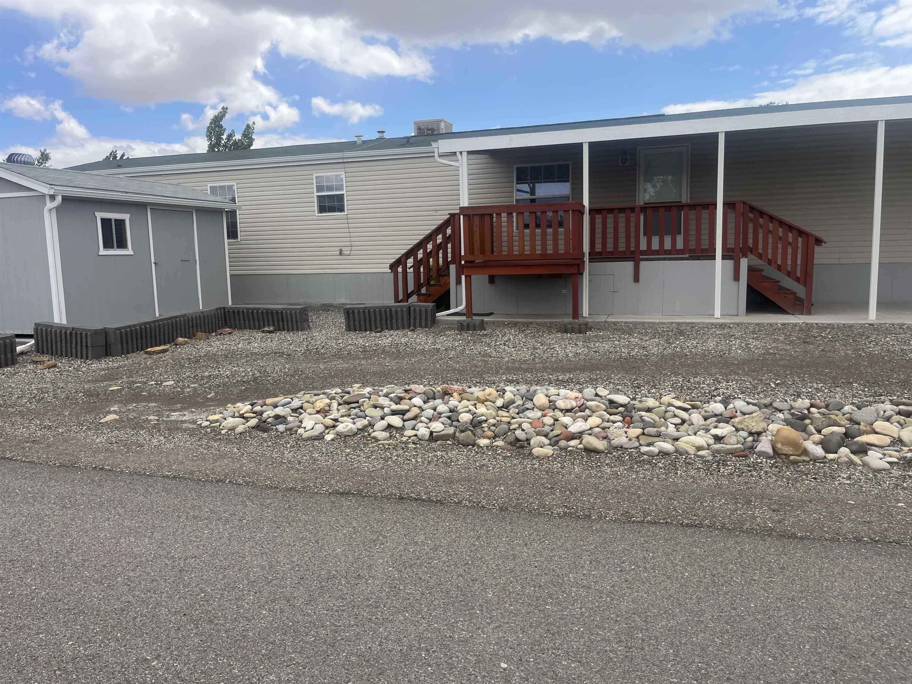 Picture of 1030 Carbonera Avenue