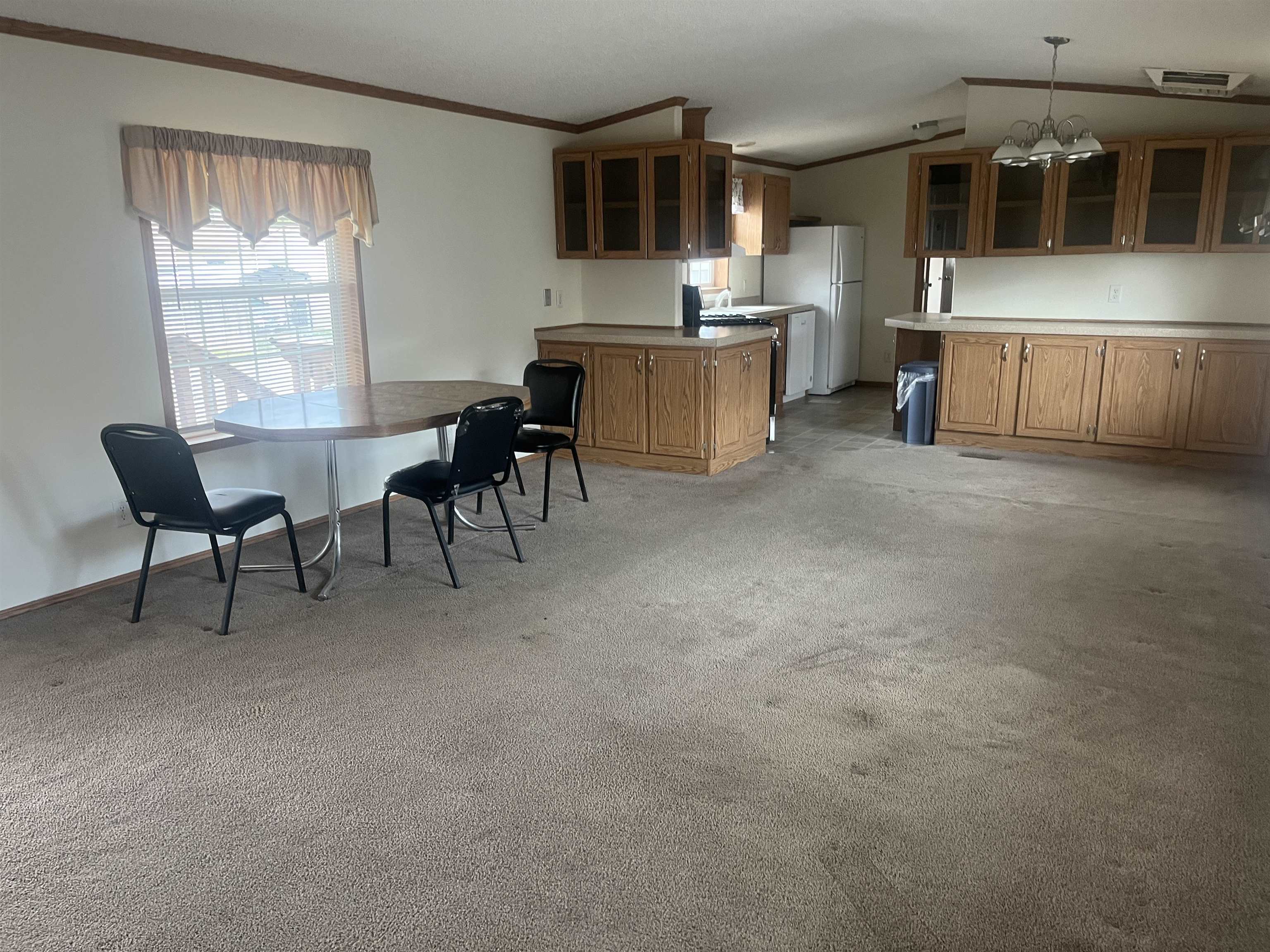 1030 Carbonera Avenue Property Photo 3