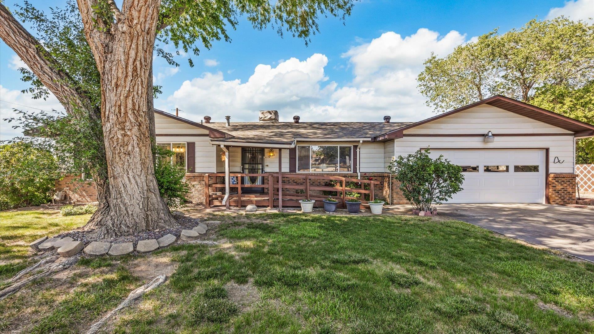 2902 Plymouth Road Property Photo 1