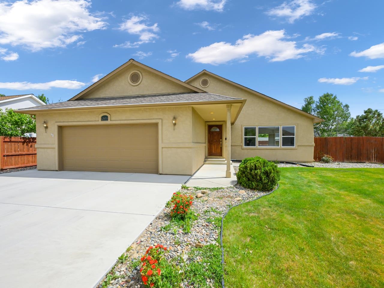 2653 I Road Property Photo 1