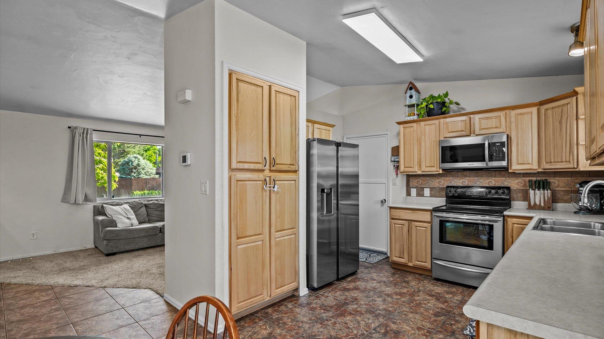 3051 E 1/4 Road Property Photo 5
