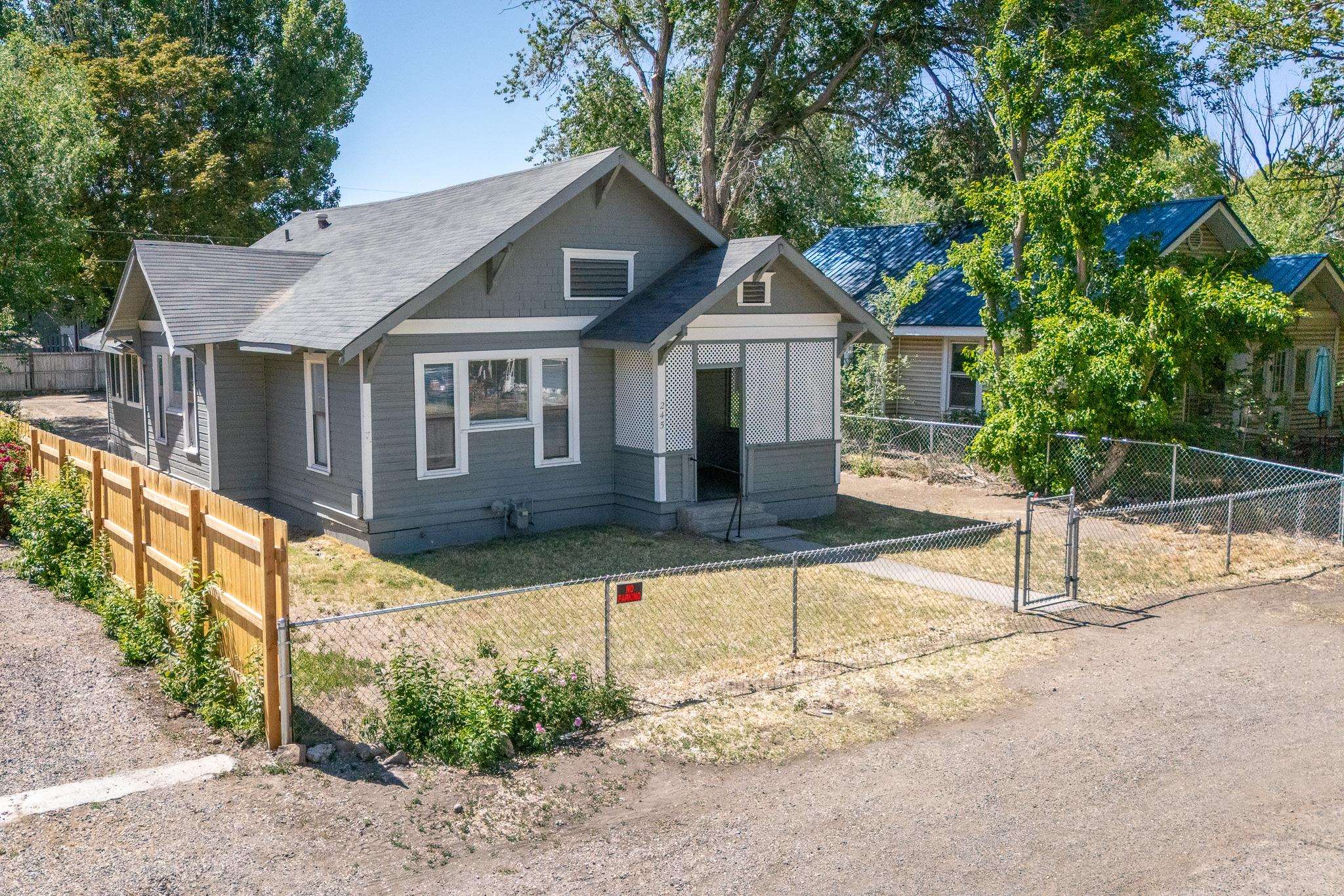 245 4th Street Property Photo 1